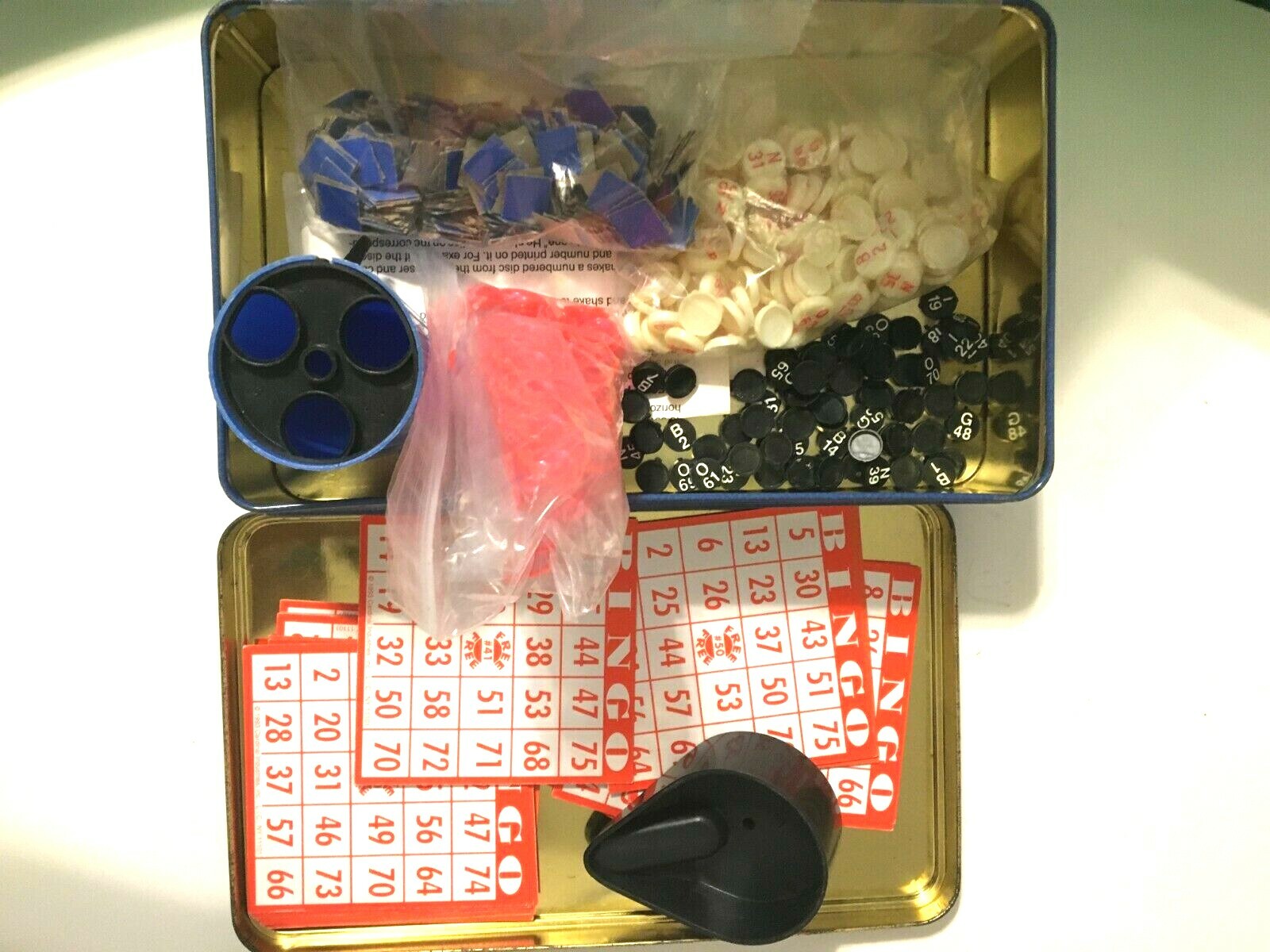 Vantage Bingo machine cards Collectors Edition 1999 game in a Tin CARDINAL box