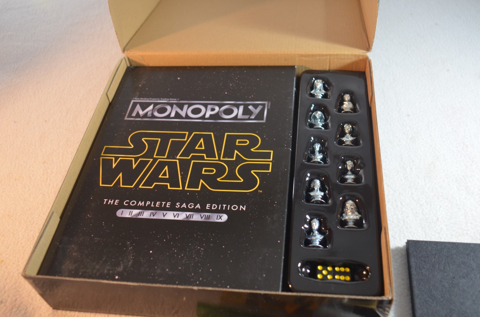 Monopoly Star Wars Board Game Saga Edition Ages 8-Up Complete
