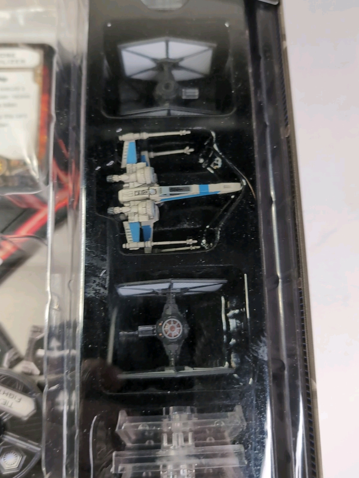 Star Wars X-Wing Miniatures Game Core Set Fantasy Flight Game (SWX36)