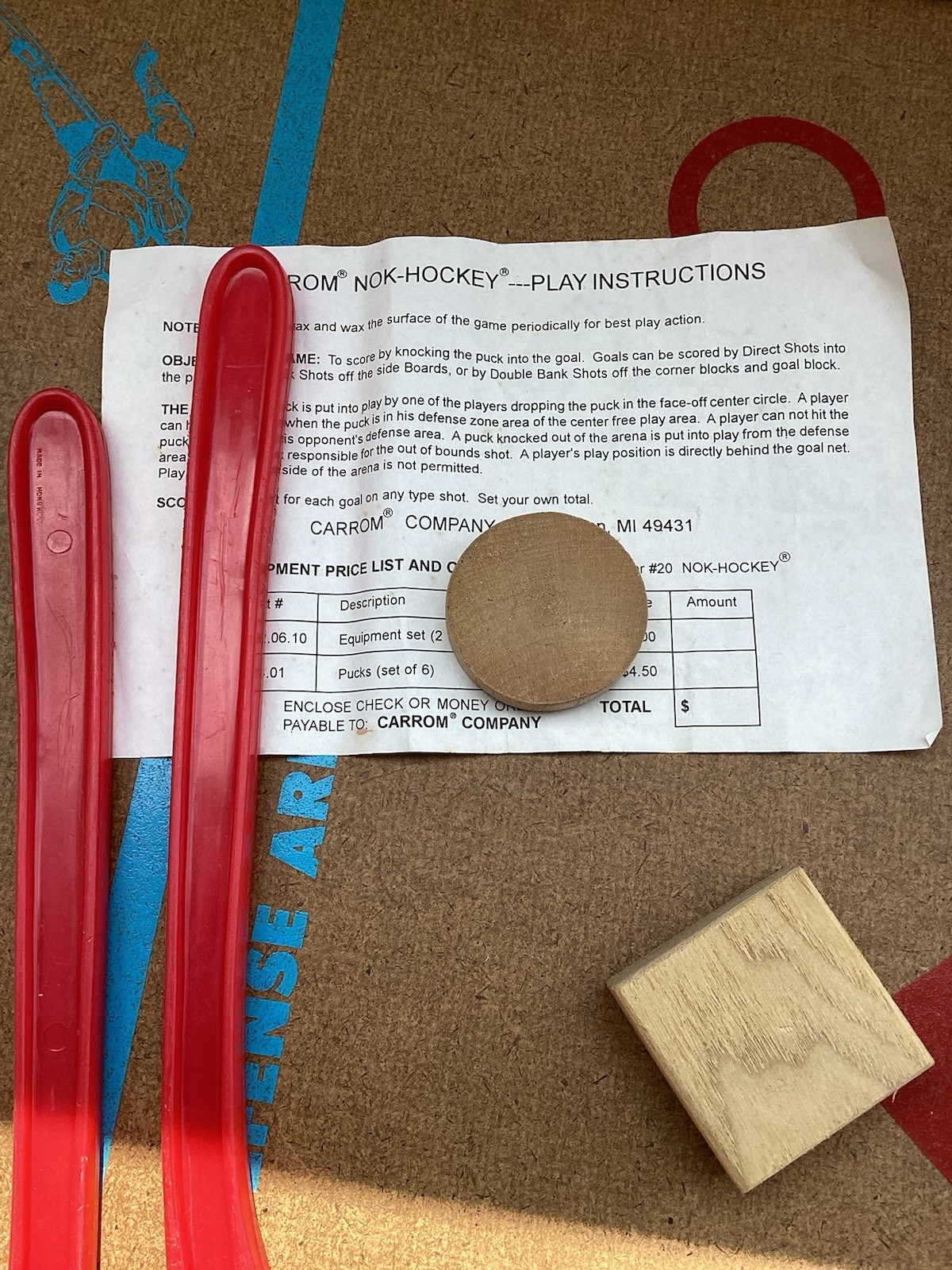 COMPLETE 1980s Carrom Nok-Hockey Board Game w/Original Box Wooden Table Hockey