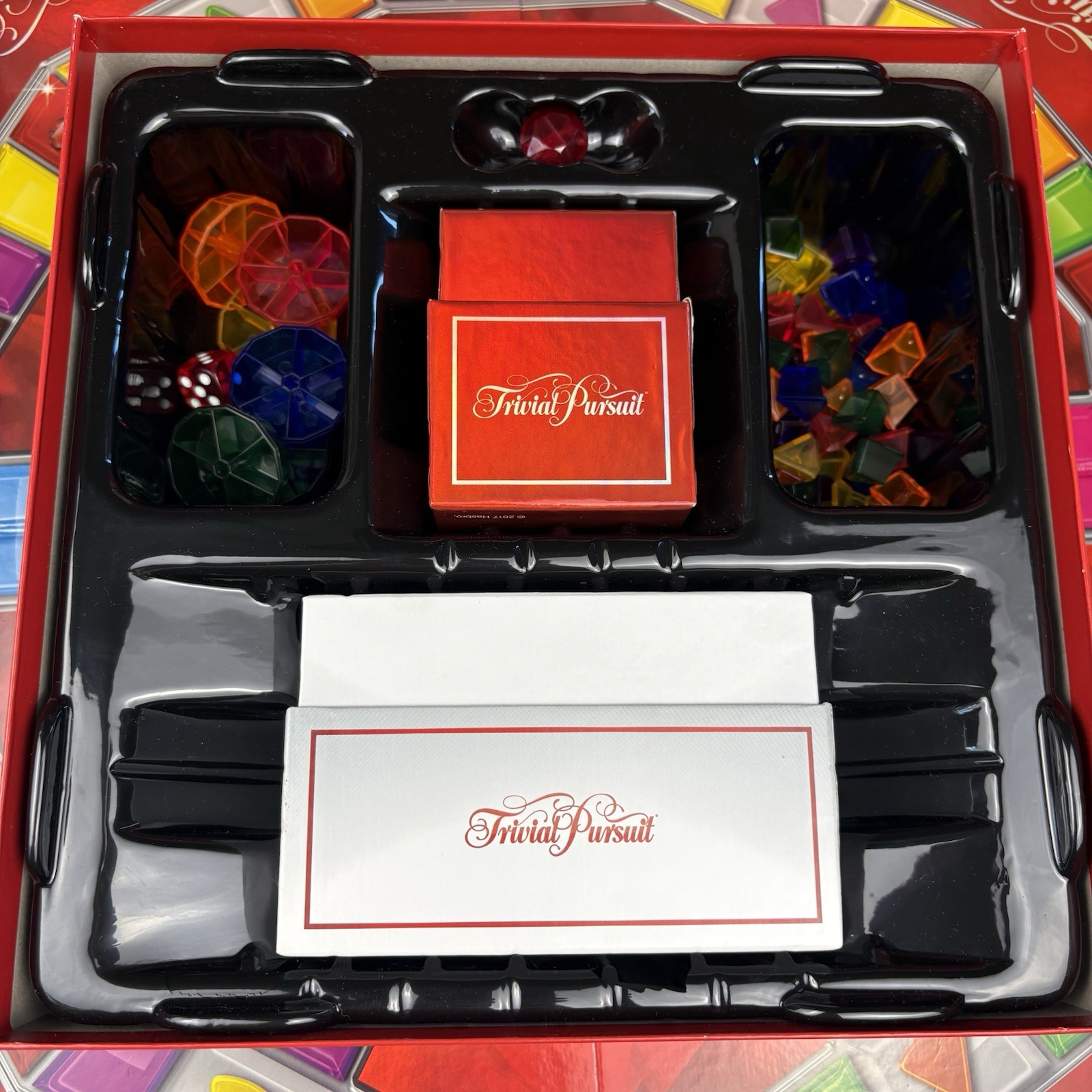 100% COMPLETE! Trivial Pursuit 40th Anniversary Ruby Edition E1923 Board Game