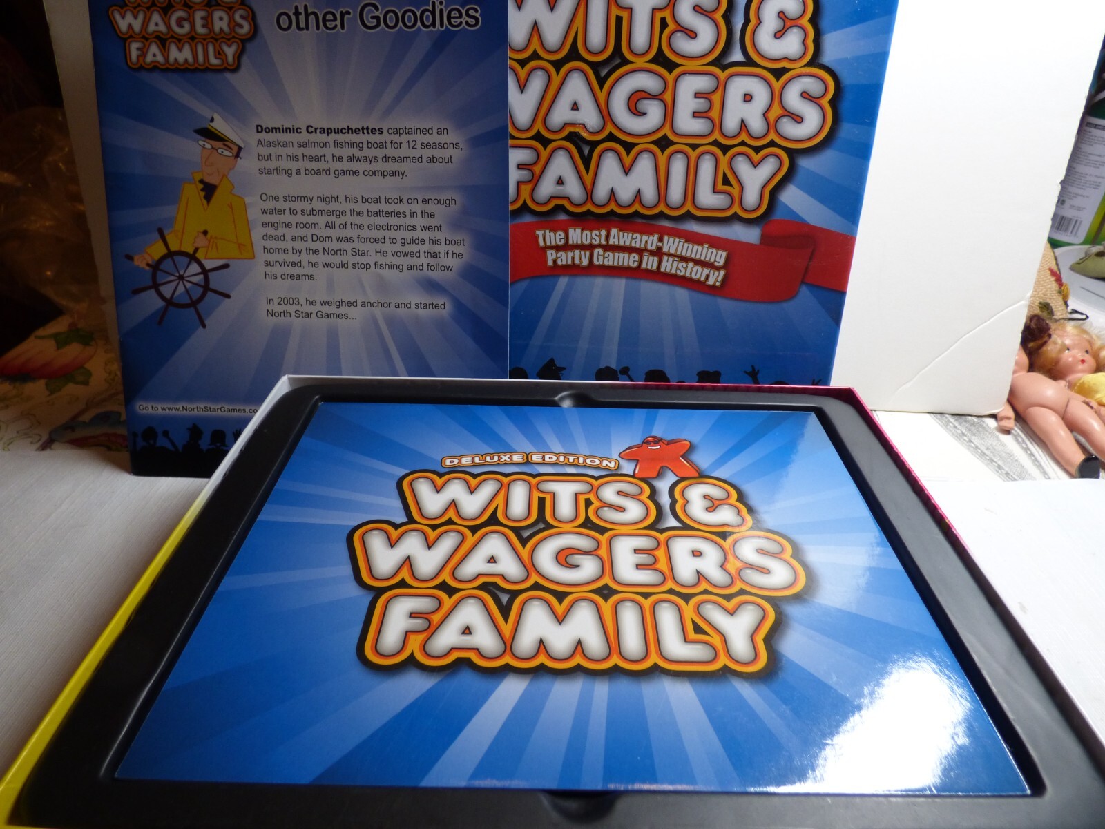 Wits & Wagers Family Deluxe Edition Award Winning Party Game Mint Giftable