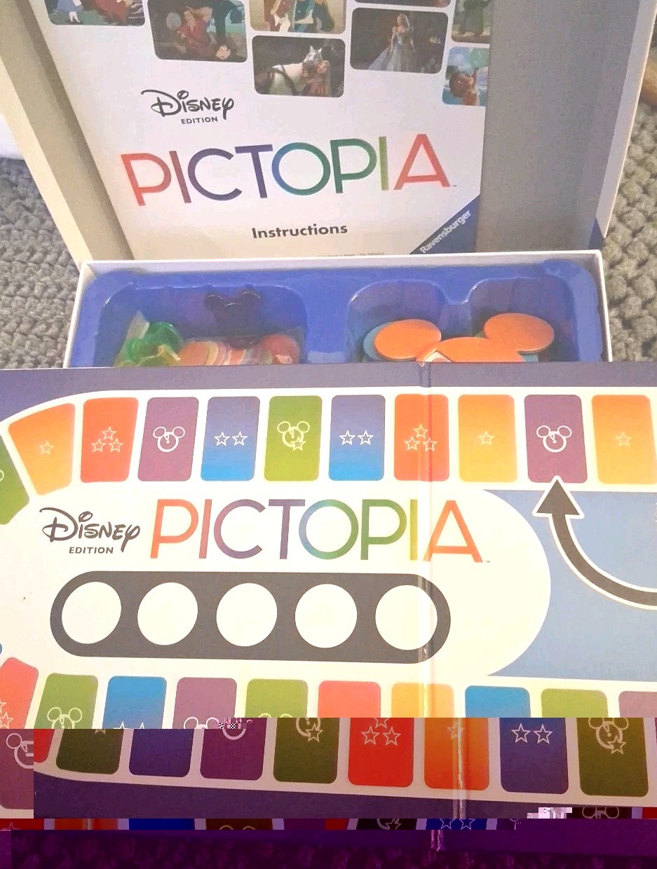 NEW Pictopia Disney Edition The Ultimate Picture Trivia Family Game Ravensburger