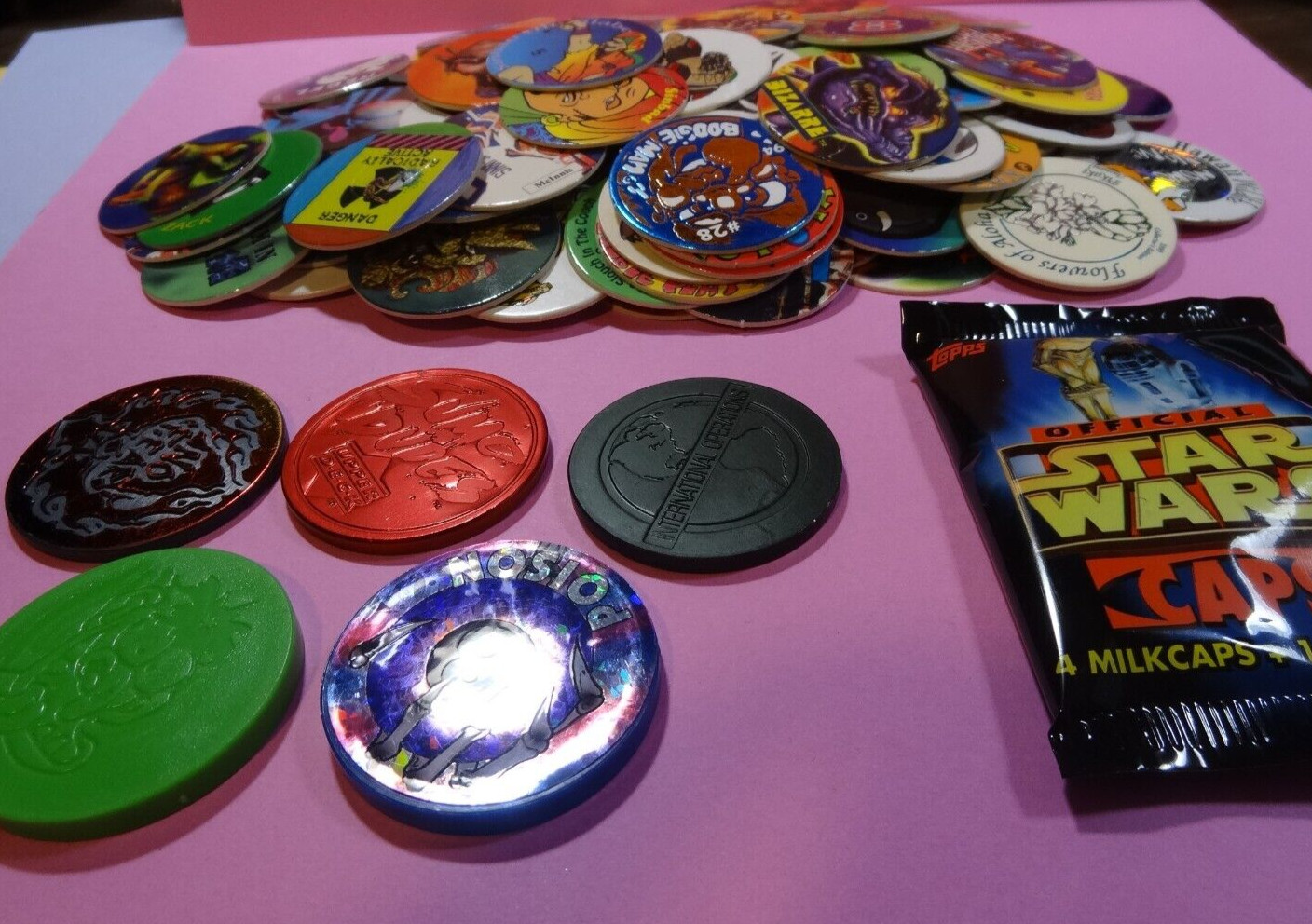Pogs * 100 Misc * HOLIDAY SPECIAL * 5 Plastic/Metal Slammers * 1 Star Wars Pack