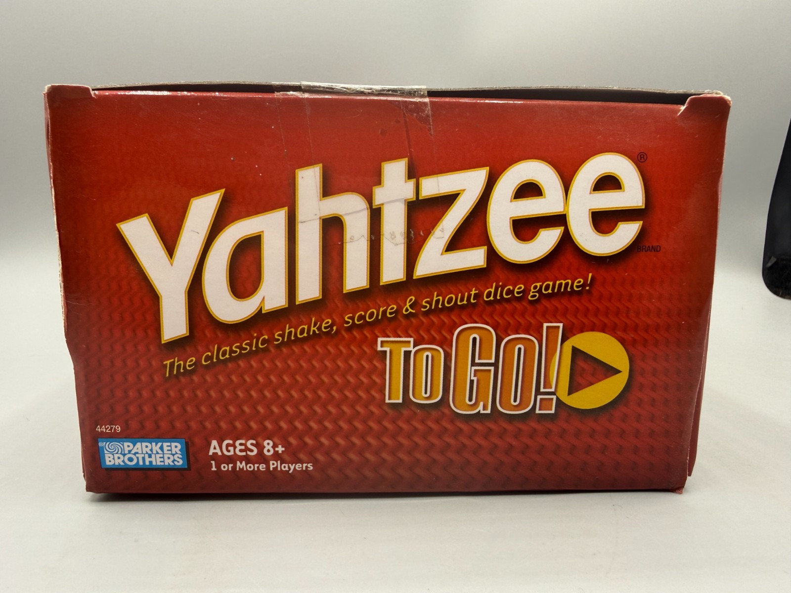 Yahtzee To Go Shake Score Dice Game Parker Brothers Travel Hasbro 2005 NEW