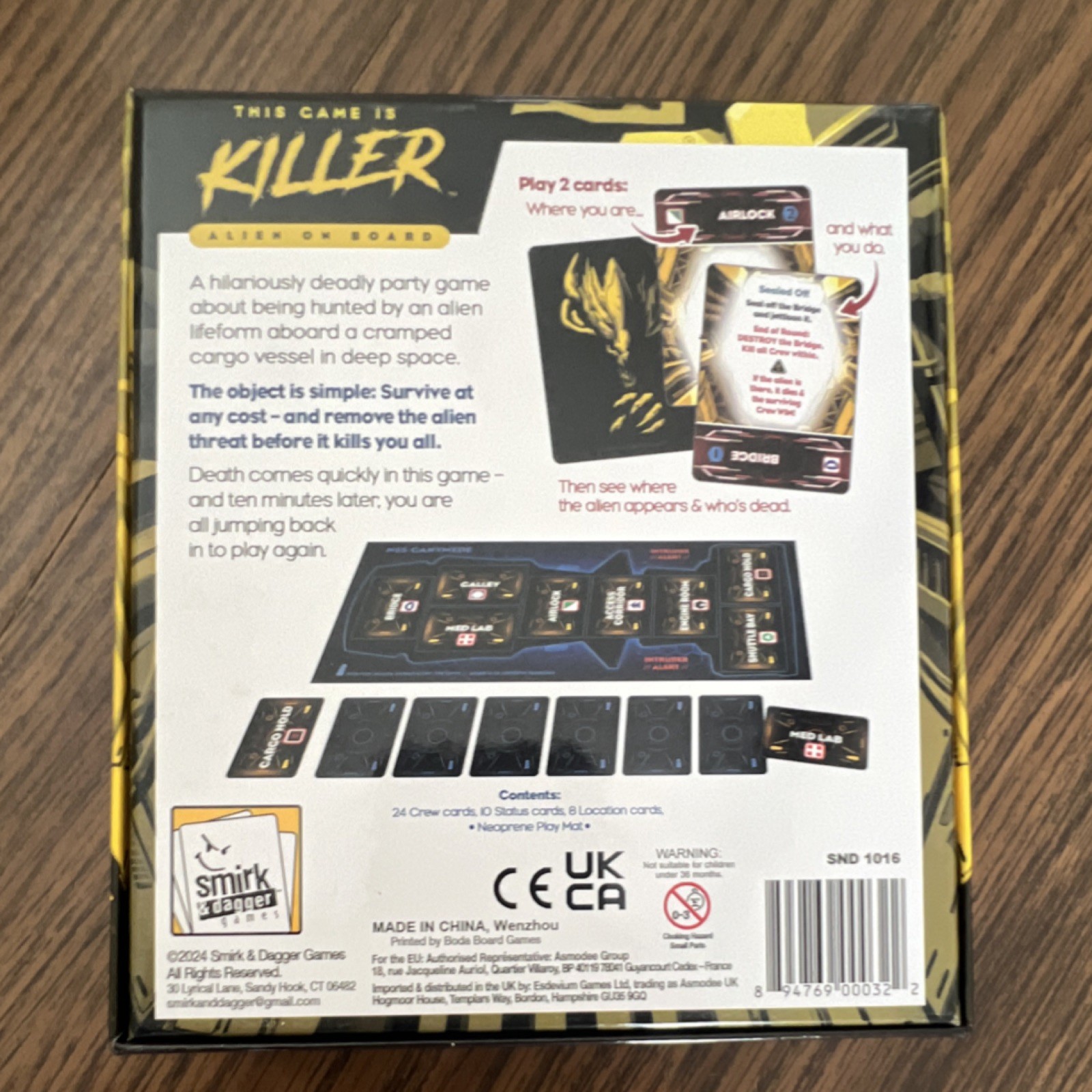 Smirk & Dagger Killer Alien On Board Party Game Sci-Fi Neoprene Mat SND 1016