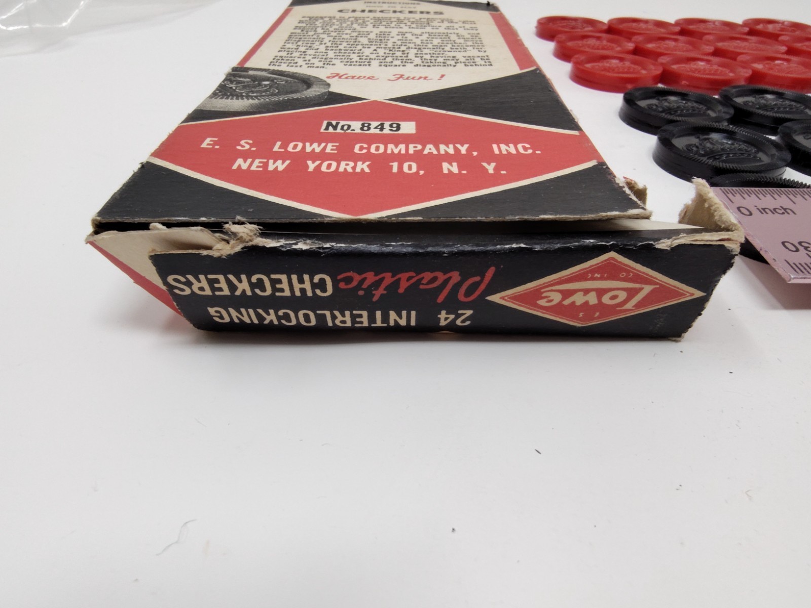 Vintage E.S. Lowe 24 Plastic Red/Black Interlocking Checkers No 849 ST33