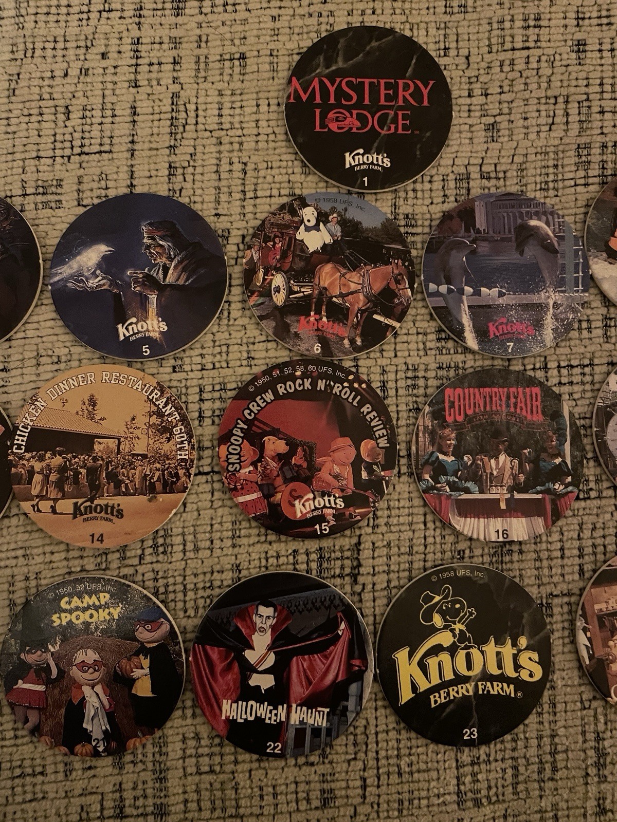 Vintage 1994 Knotts Berry Farms Complete Set Of Pogs (Stored In Sleeve)