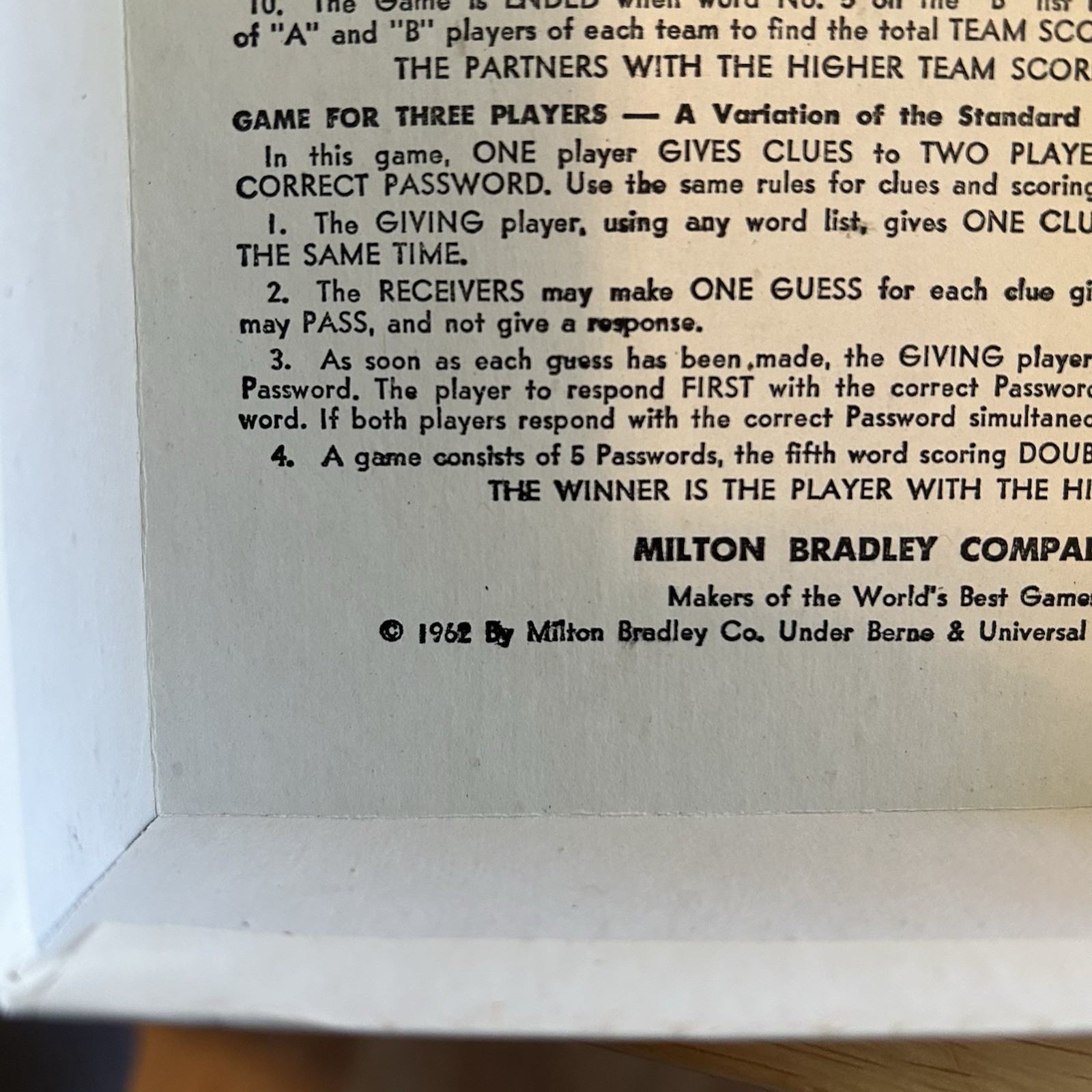 VTG Vintage PASSWORD 20th Edition Board Game – Milton Bradley Gameshow 1978