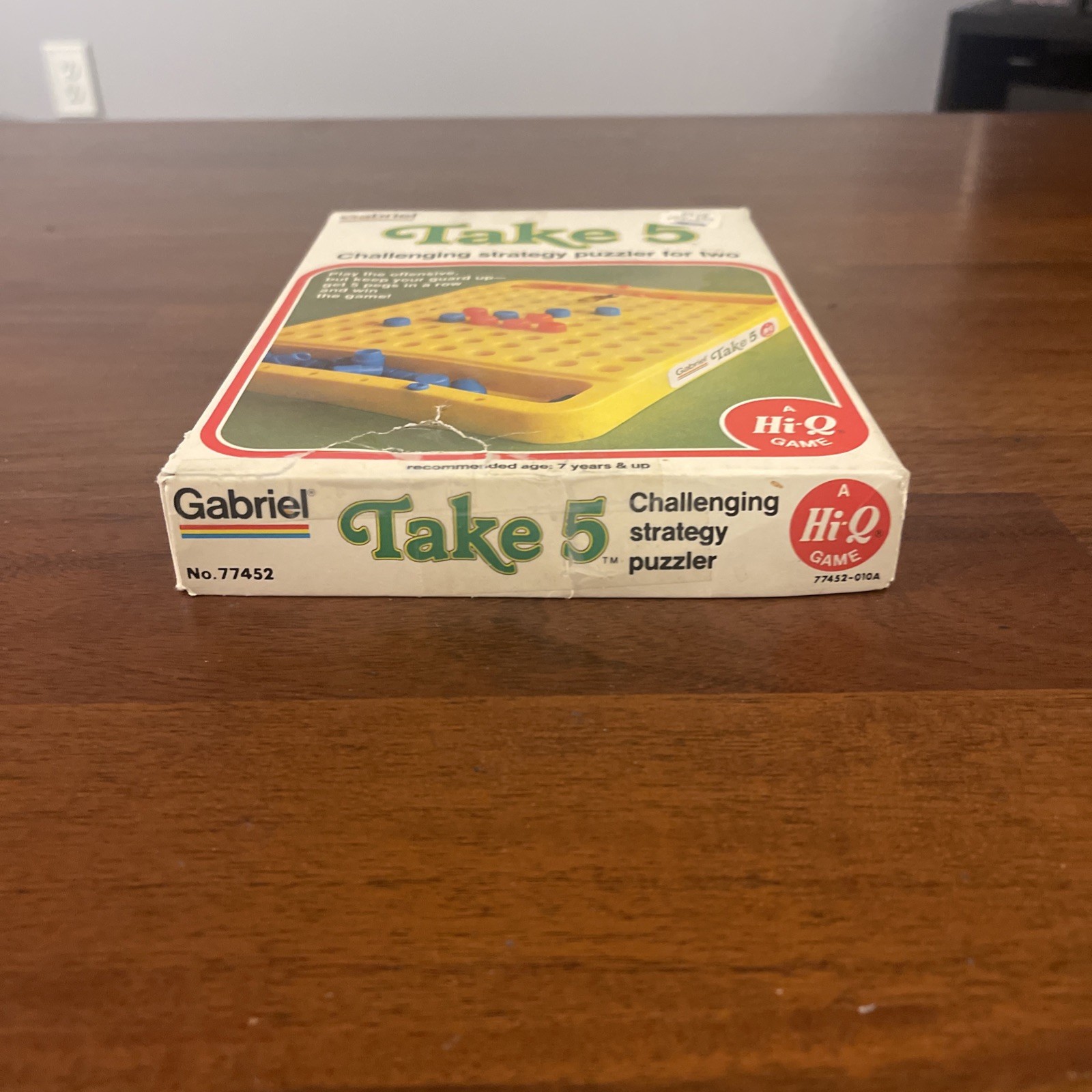 VINTAGE GABRIEL GILBERT INDUSTRIES TAKE 5 HI-Q PEG STRATEGY PUZZLE GAME 1977