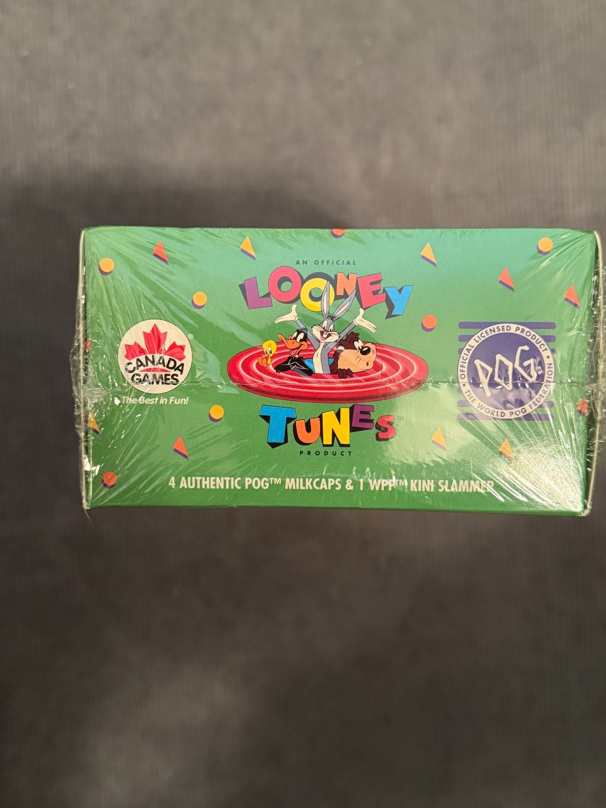 RARE 1995 Looney Tunes POG Factory Sealed 36 Pack Display Box Canada Games WPF