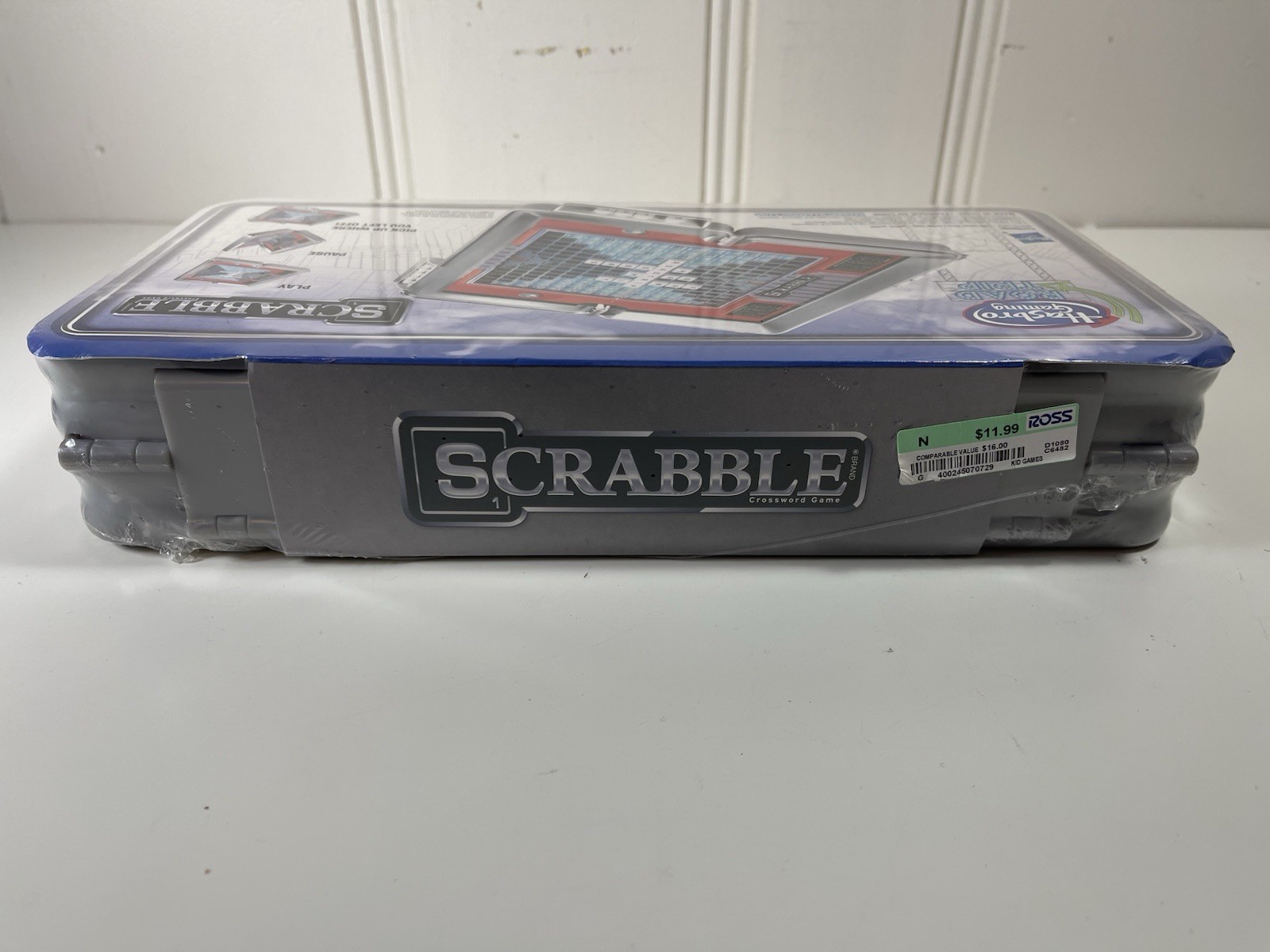 Hasbro Scrabble Gaming Road Trip for Travel, Lock in Place Parts – NEW & SEALED