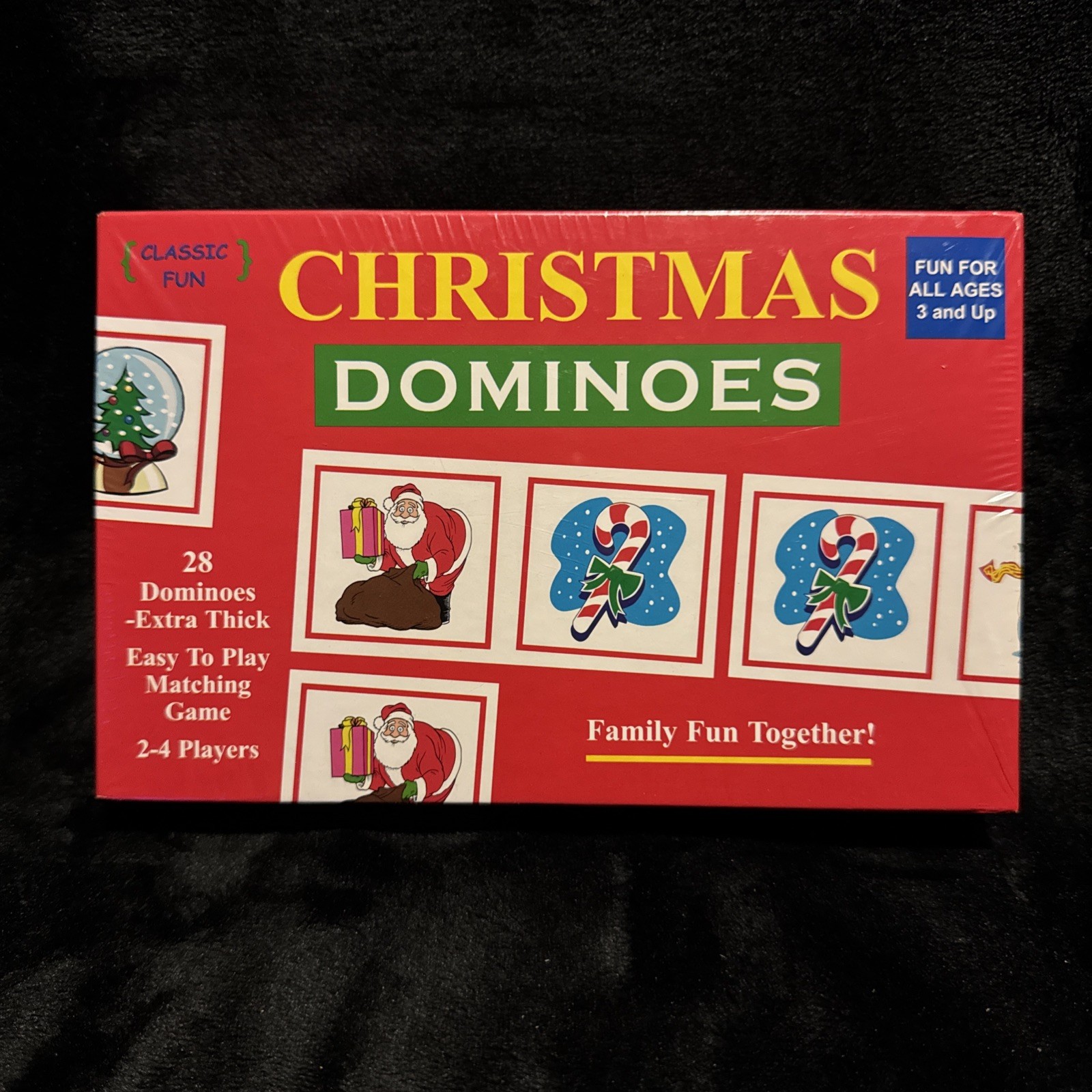 Classic Christmas Dominoes 28 Piece Game Set Holiday Family Fun Together 2003