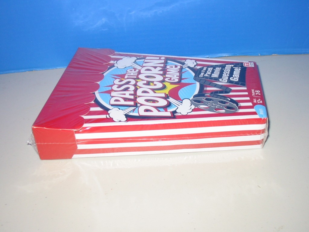 Pass the Popcorn Game Fast Paced Movie Guessing Game – 2-8 Players New 2014