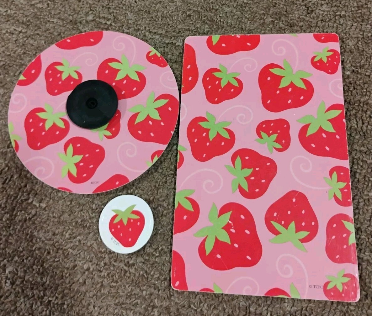 Vntg 2003 Strawberry Shortcake Strawberryland Berry Sweet Board Game Hide & Seek