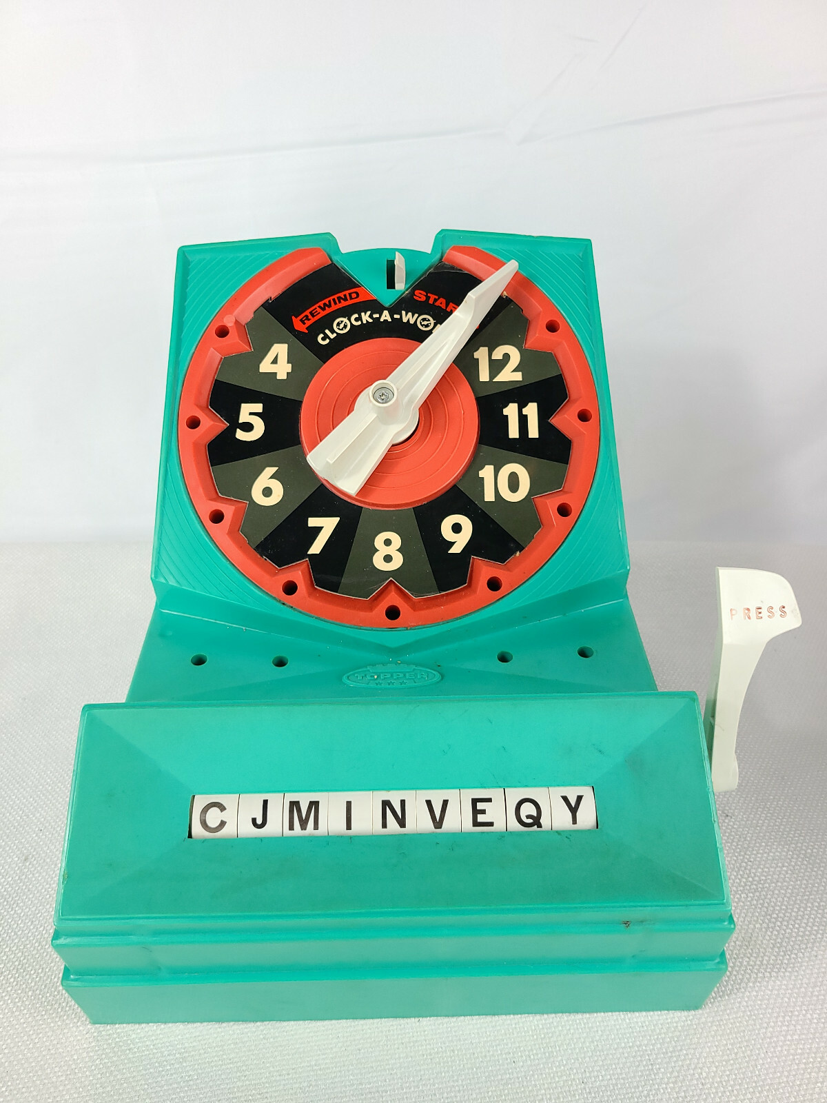 Topper Toys Clock-A-Word No. 7000 Retro circa 1966 (ZD) (I7)