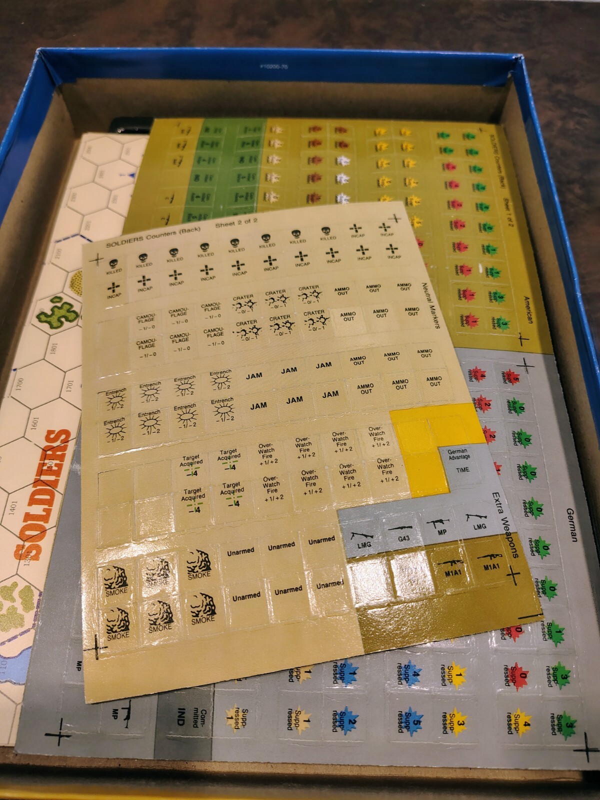 SOLDIERS MAN TO MAN COMBAT IN WW2 WEST END GAMES 1982 UNPUNCHED/COMPLETE W/ BOX