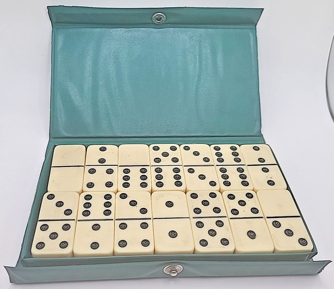 Vintage Dominoes Travel Set Republic Of China 1/4 Inch Thick Tiles