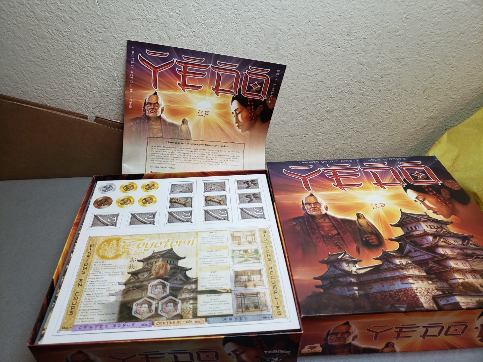 Yedo Board Game, Pandasaurus Games, 2013, 2–5 players,Pre-owned