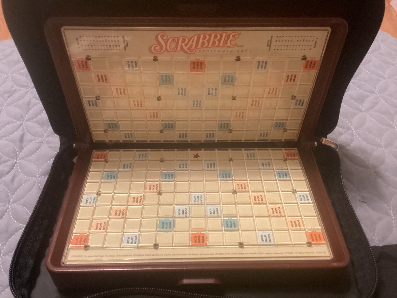 SCRABBLE FOLIO/ TRAVEL EDITION COMPLETE, EXC. COND, 100 TILES/ FREE POSTAGE!!!!!