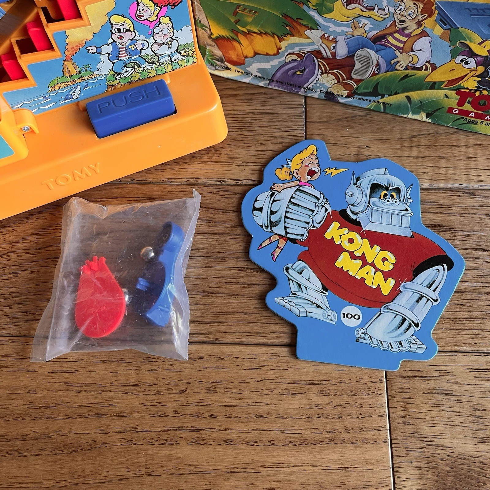 Vintage 1982 Tomy Kongman Game w Box Tested Battery Toy King Kong Marble Maze