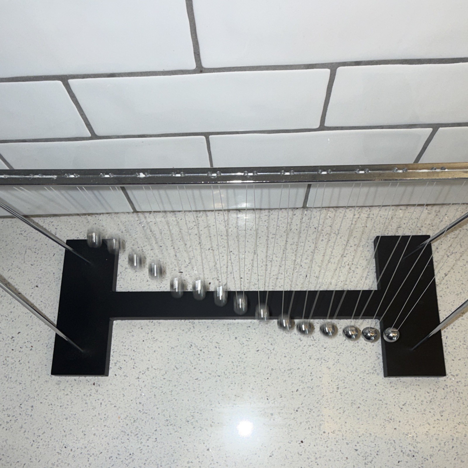Newton’s Cradle Desktop Physics Educational Game