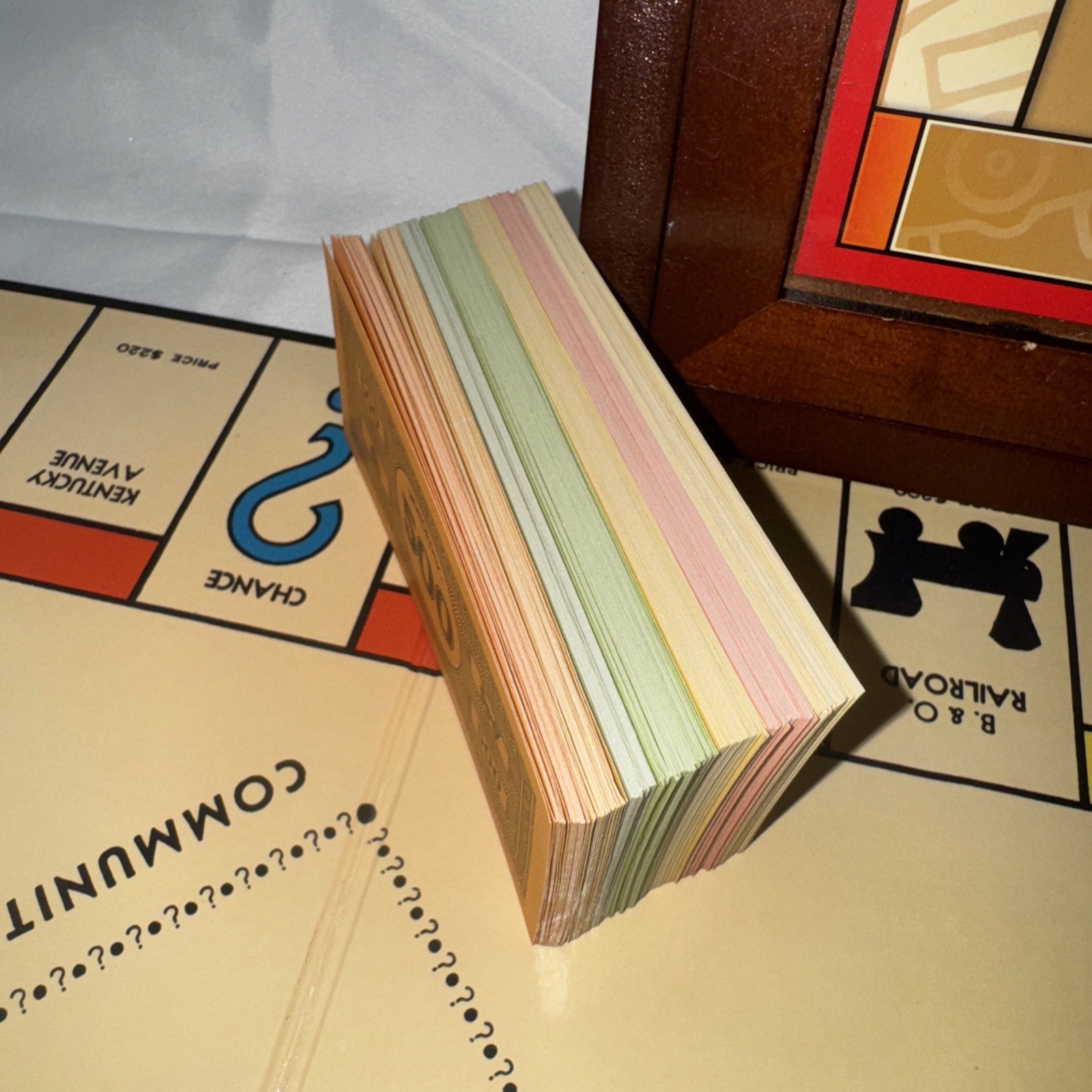 MONOPOLY ~ VINTAGE COLLECTION BOOKSHELF WOODEN BOX 2009 ~ 100% COMPLETE ~ EUC ~
