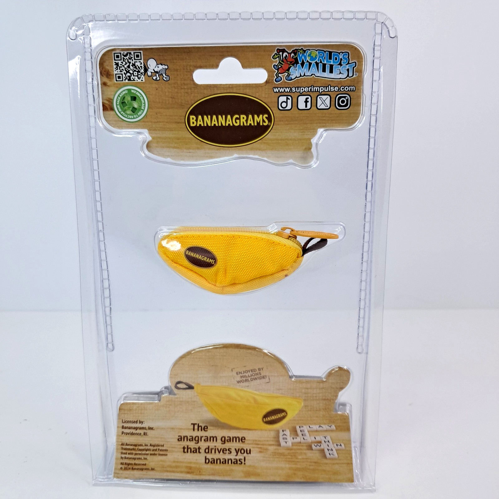 Worlds Smallest Bananagrams Family Word Game Mini Travel Size 1 Pouch 14 Tiles