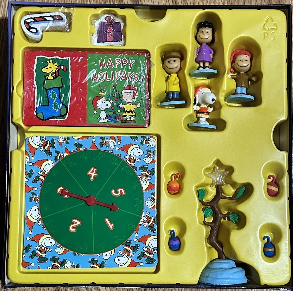 2007 Peanuts A Charlie Brown Christmas Board Game Sababa Toys Light-Up Tree New