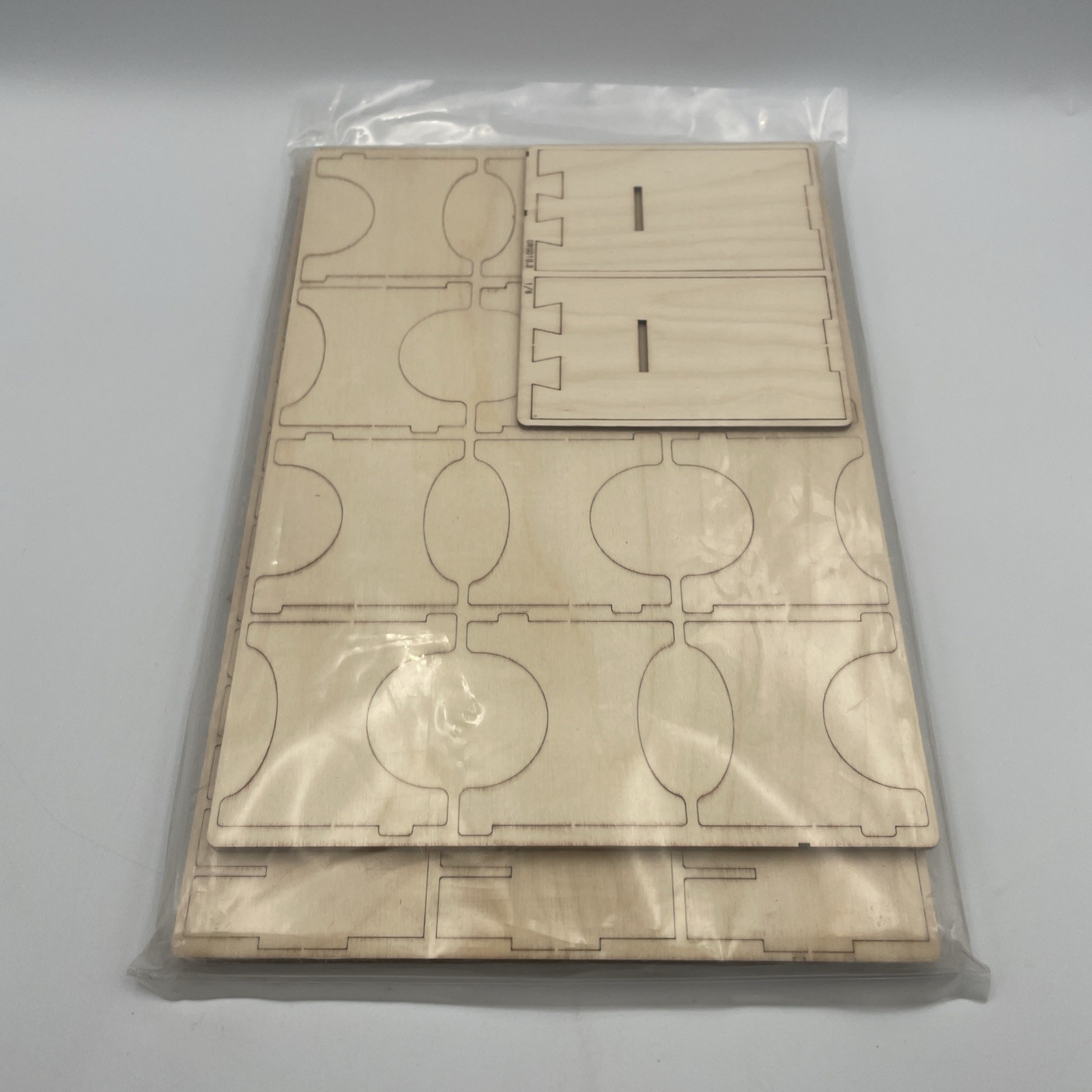 Broken Token organizer wooden artist case standard sized card games