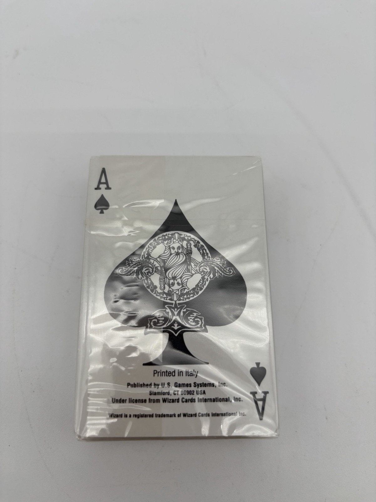 Wizard The Origianl Card Game – The Winning is in the Bidding! -U.S Game Systems