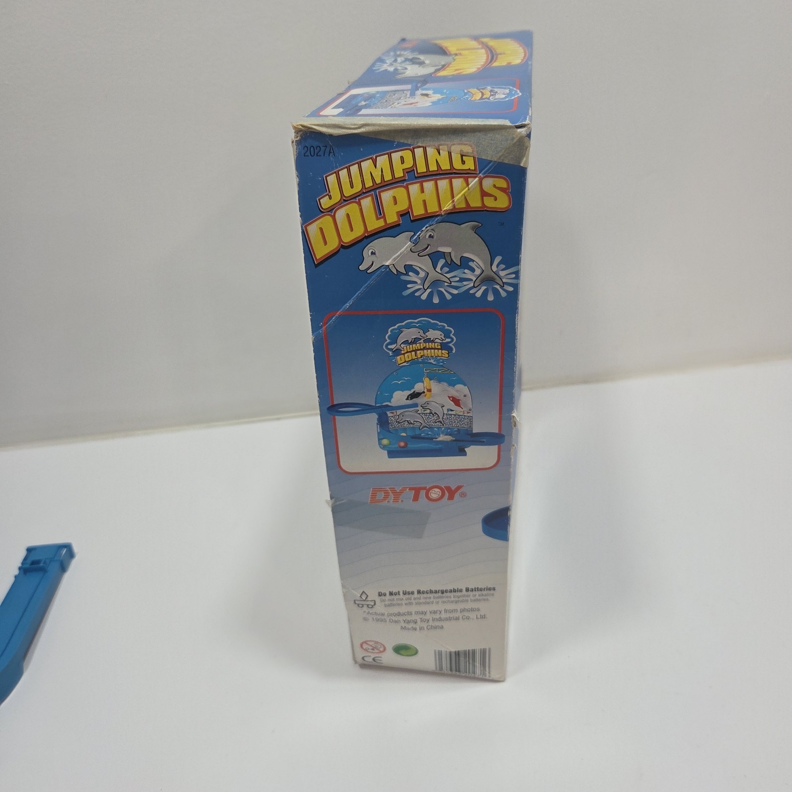 1995 Jumping Dolphins Game DY Toy Works See Video Has Broken Piece (For Parts)
