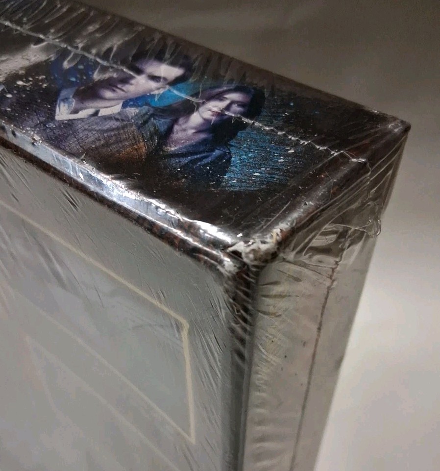 2014 Firefly – Fistful of Credits Board Game Toy Vault NEW Damaged Box