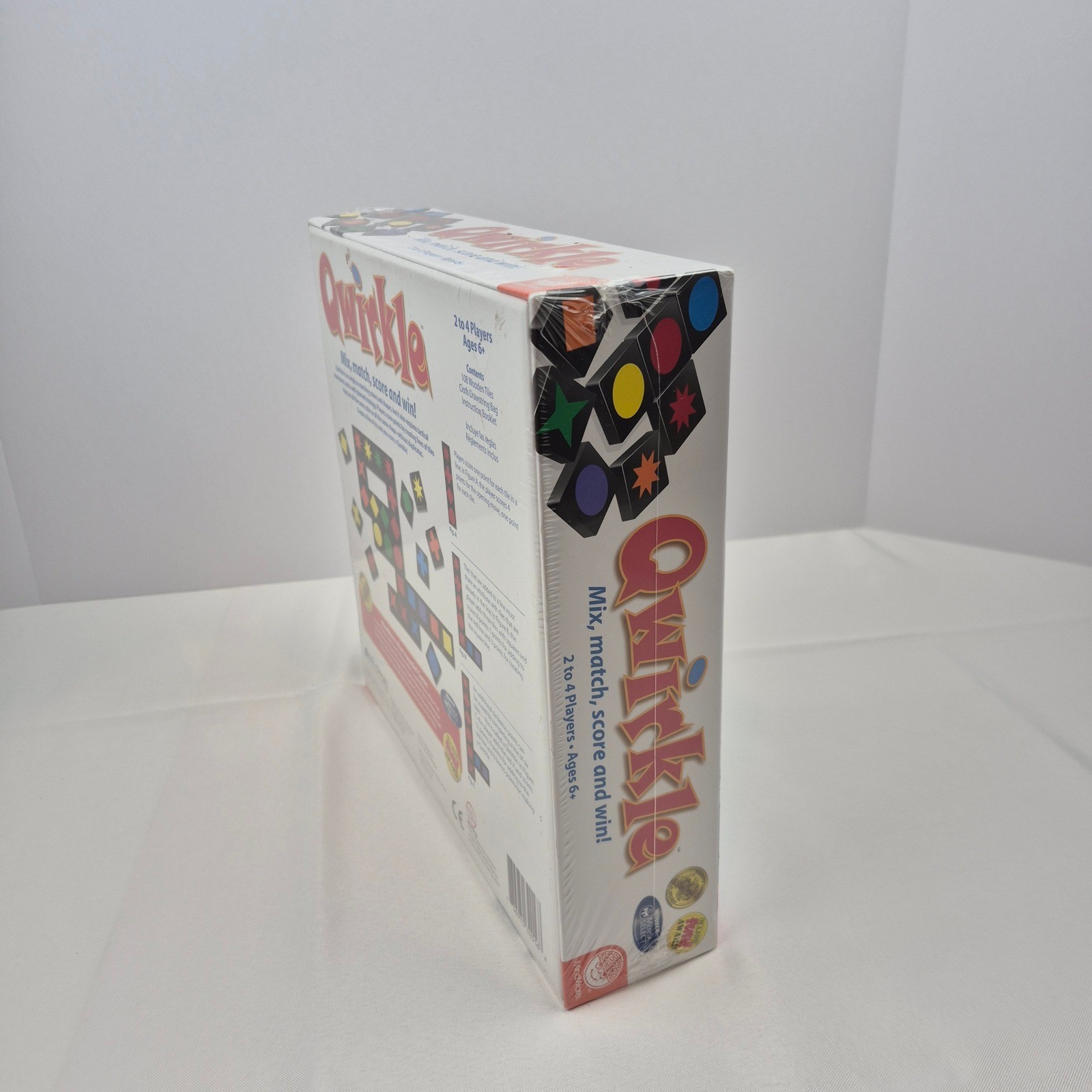 Qwirkle Board Game MindWare NEW Sealed Family Strategy Shapes Colors Puzzle 6+