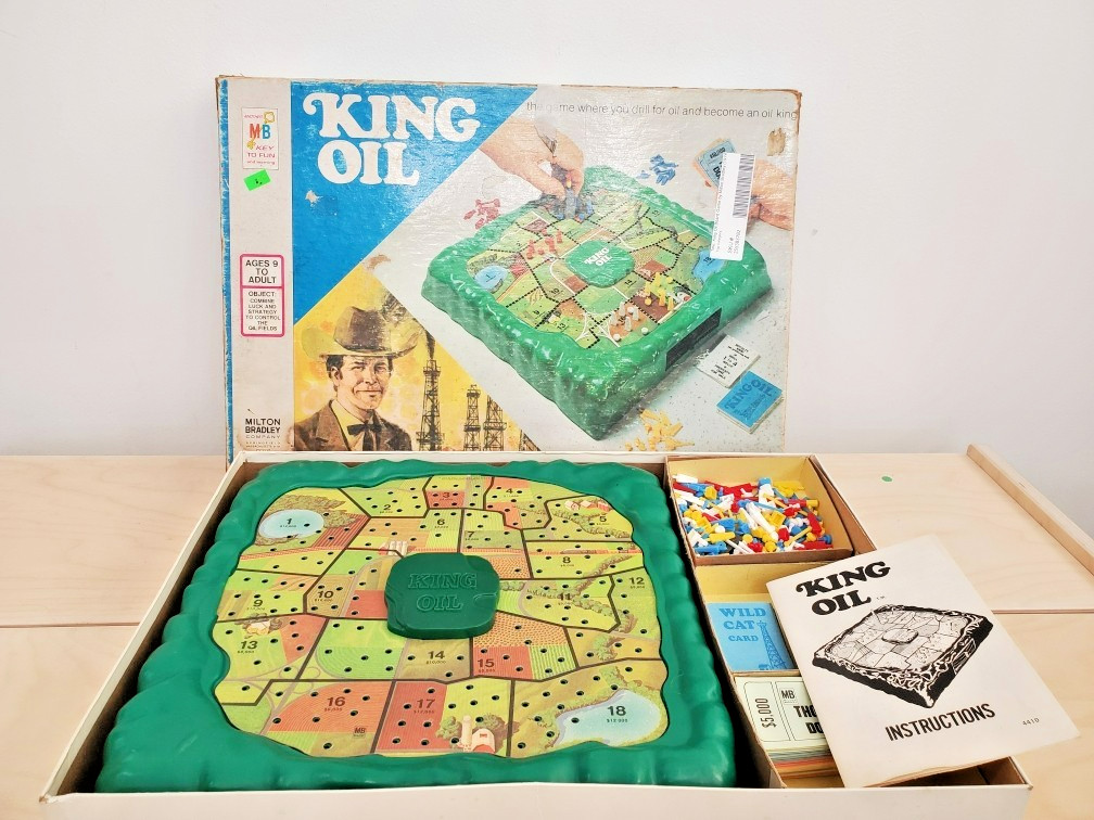1974 King Oil Board Game by Milton Bradley Strategy Game