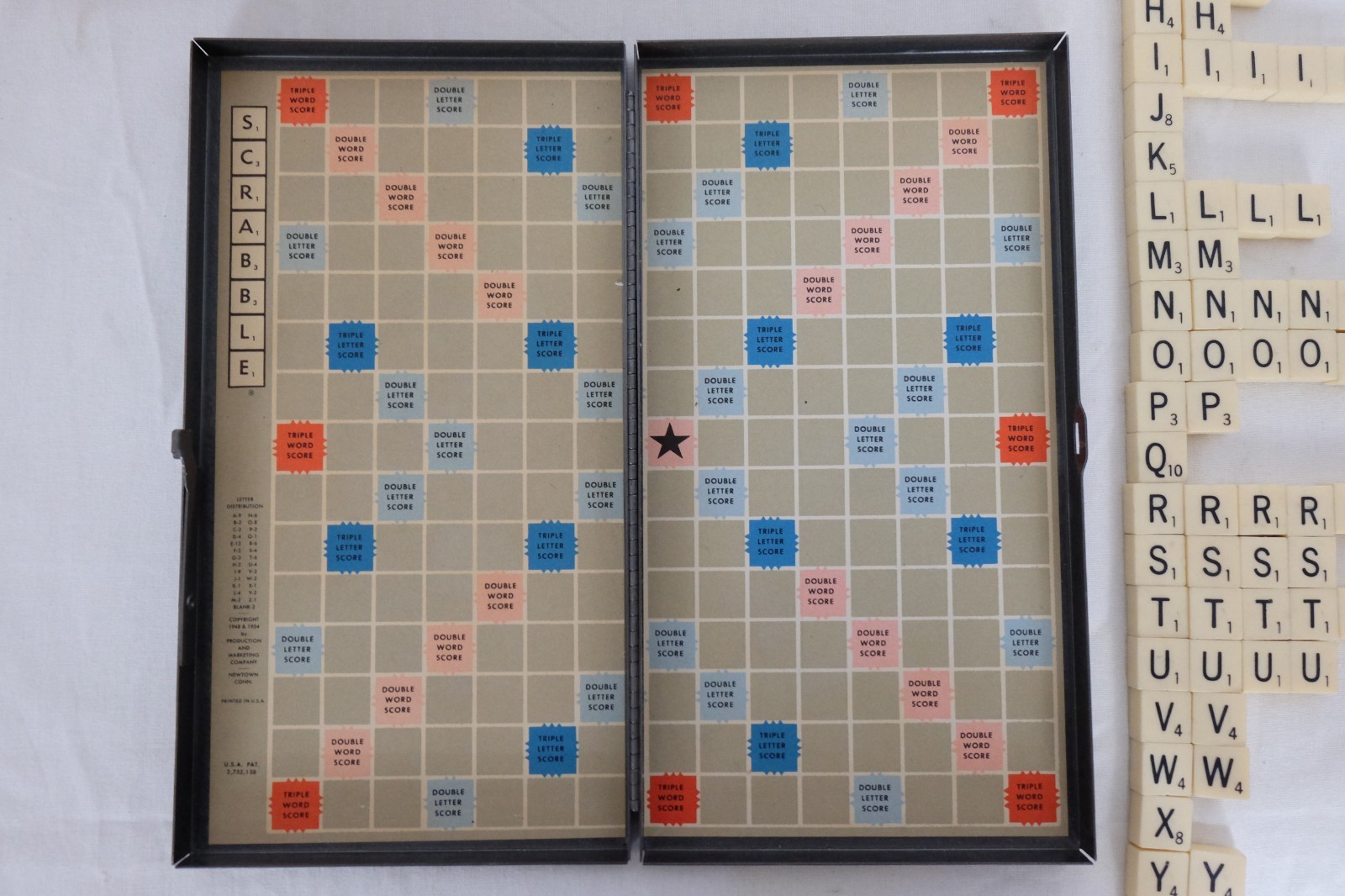 SCRABBLE Vintage 1950s Magnetic Travel Metal Case w/ “Book” Carrier – Complete
