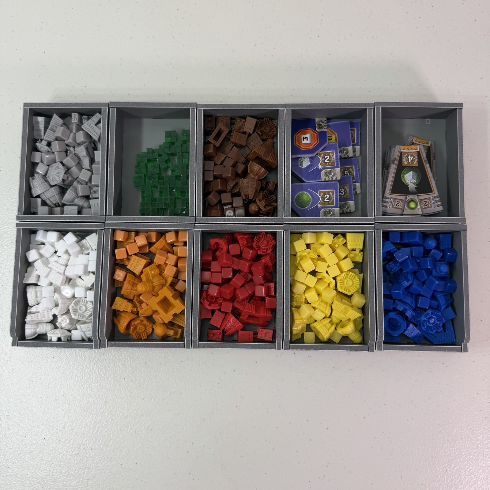 Gaia Project Board Game w/Folded Space Insert & Sleeved Cards COMPLETE