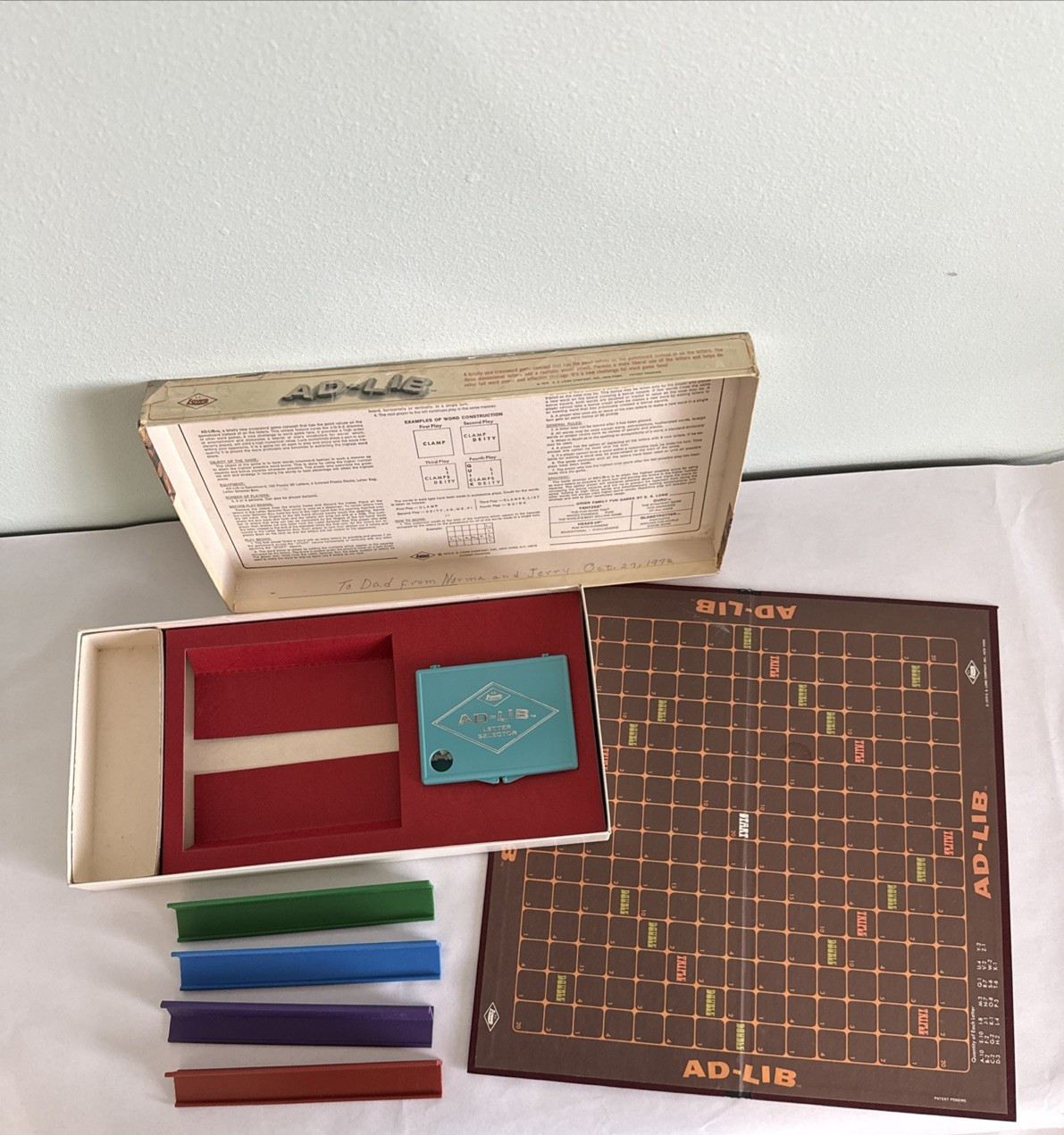 Vintage 1970 AD-LIB Crossword Board Game E.S. Lowe No. 940 – USED READ
