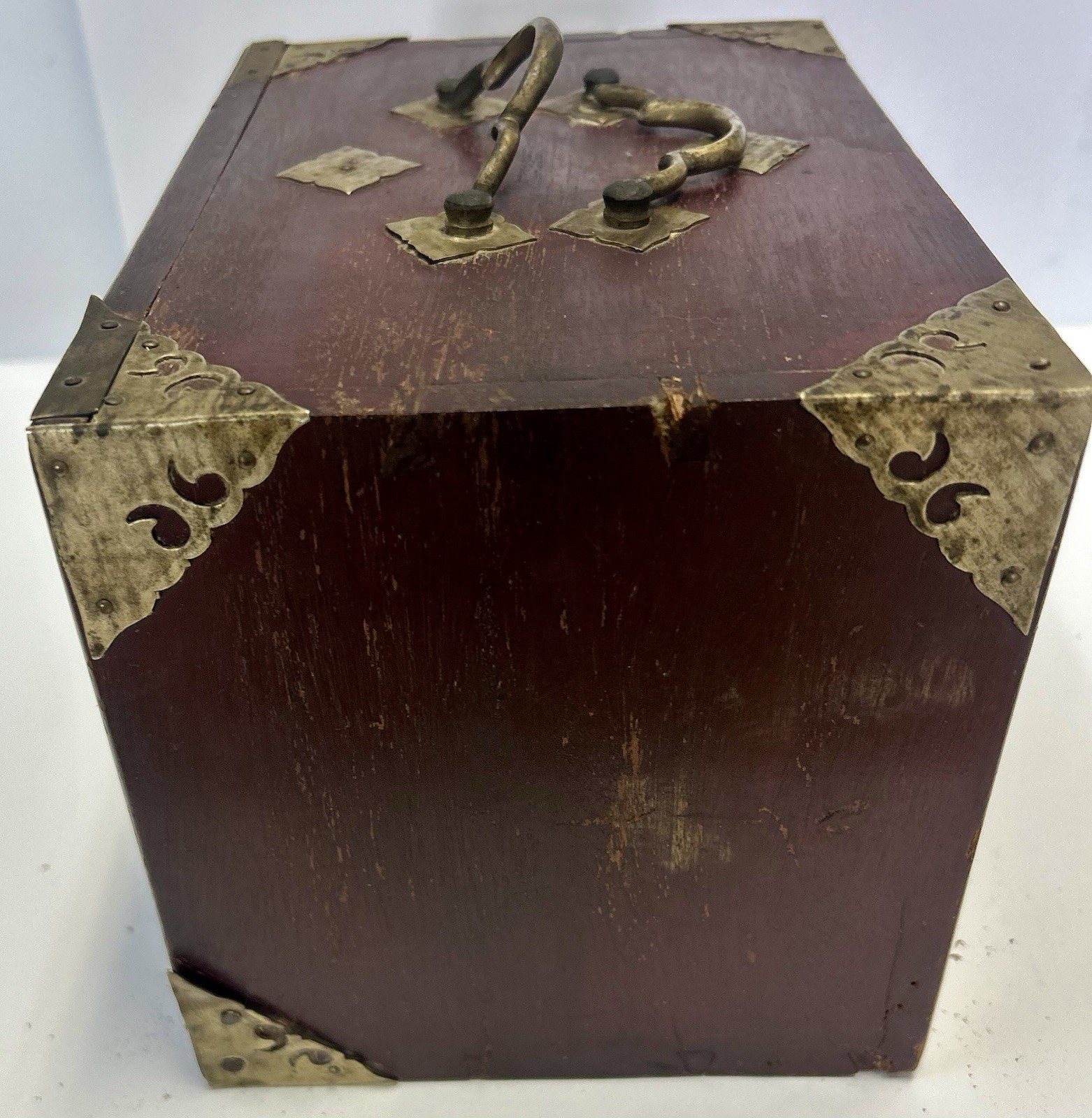 ANTIQUE Chinese Bone And Bamboo Dovetailed Box Mahjong Set 146 Tiles Complete