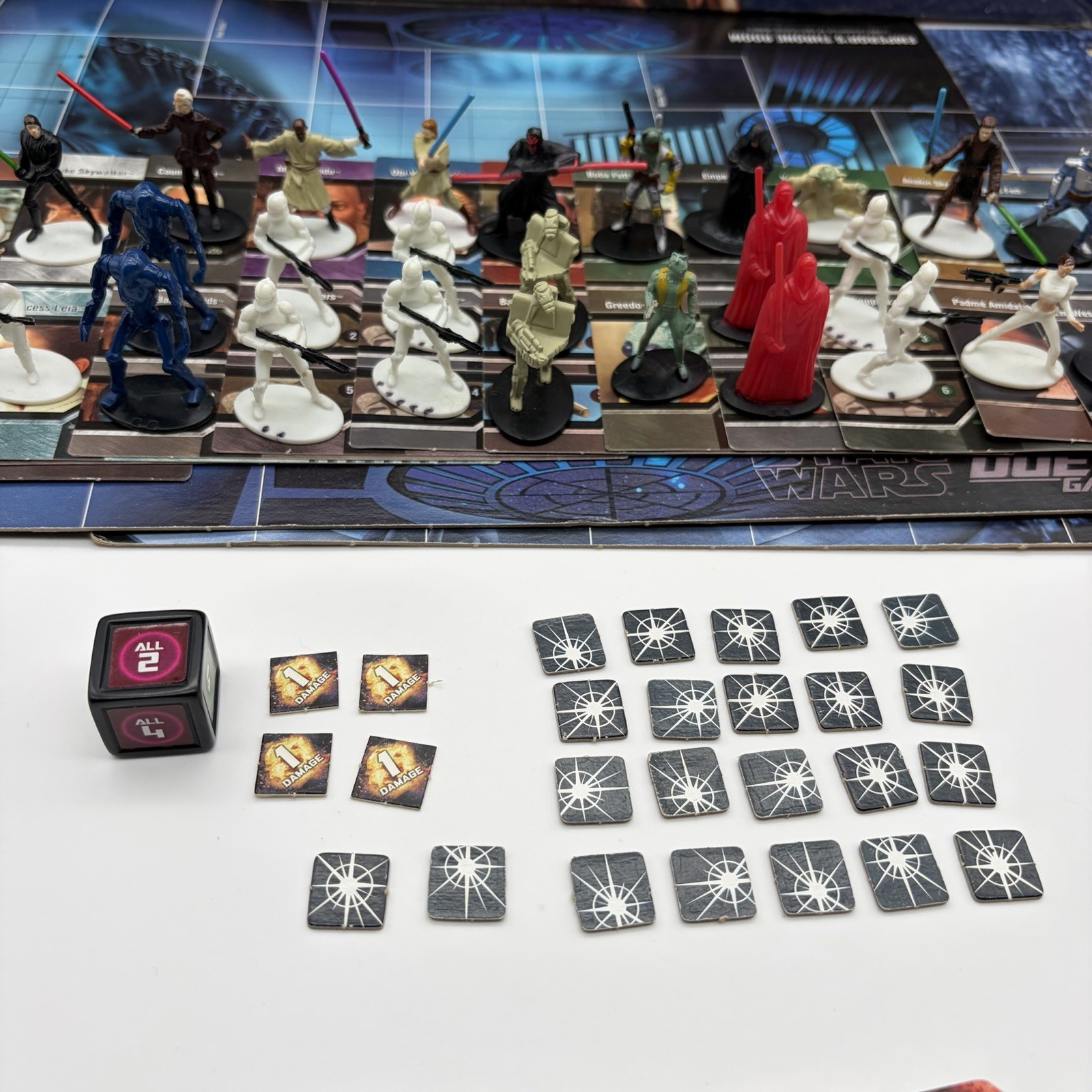 Star Wars Epic Duels Board Game 2002 w/ Figures 370/372 Cards Read