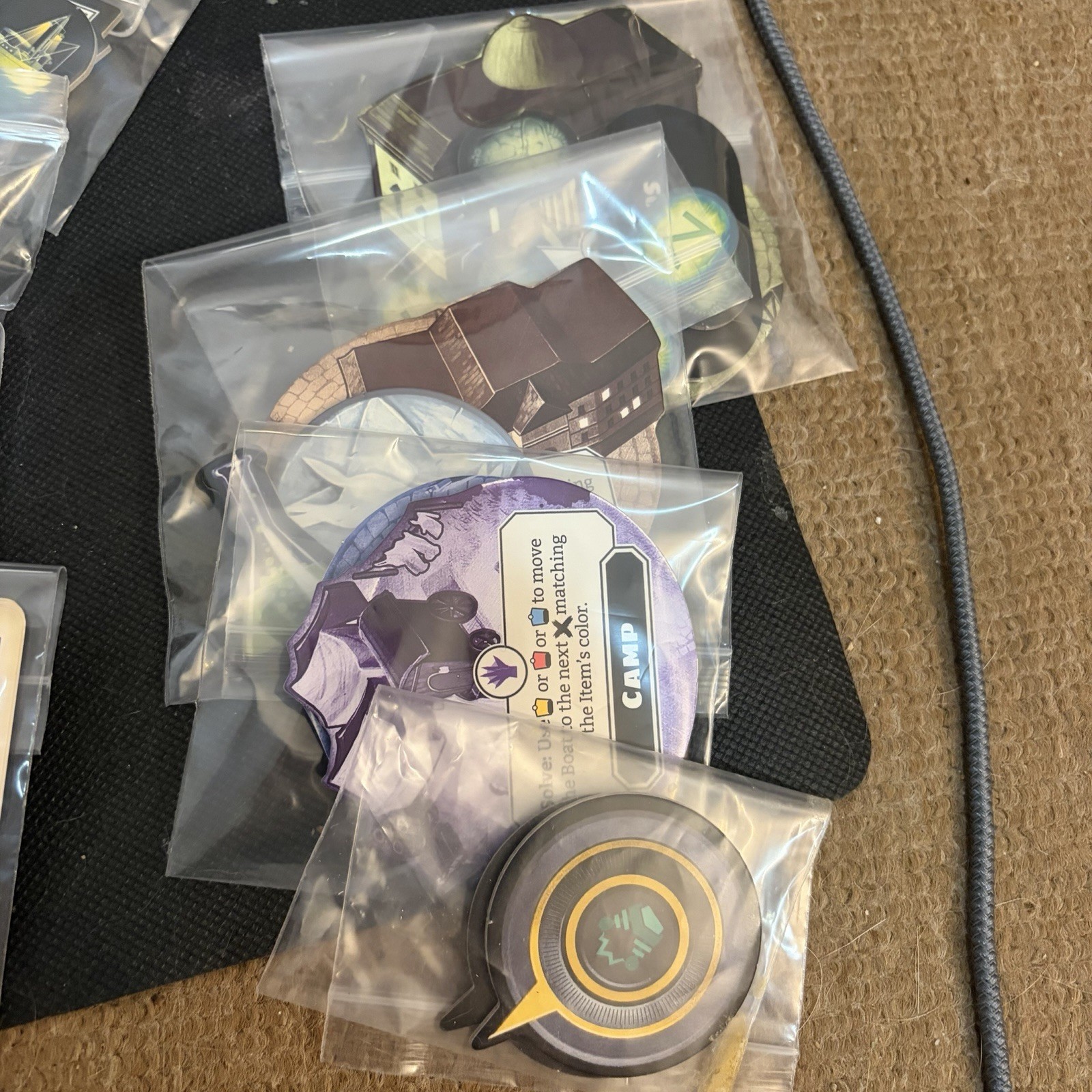 Horrified: Universal Studios Monsters Board Game – Box Tear See Photos