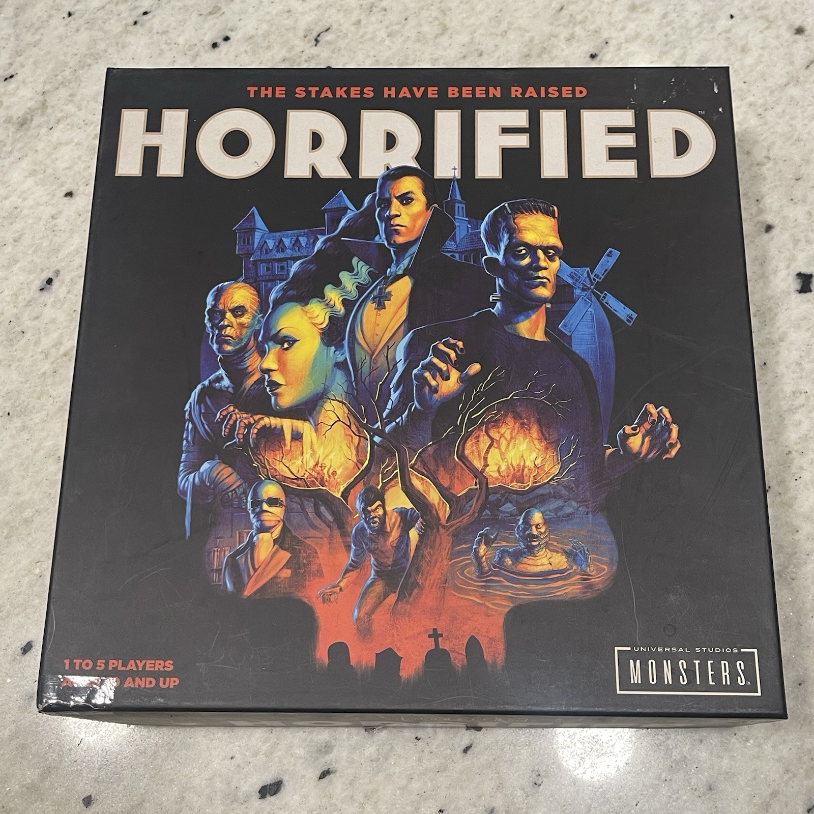 Ravensburger 60001836 Horrified Universal Monsters Board Game – Complete