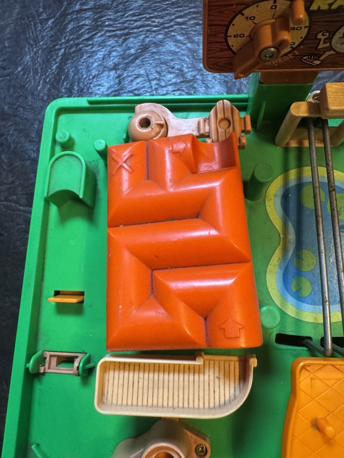 VINTAGE Run Yourself Ragged Maze Game Obstacle Course Incomplete