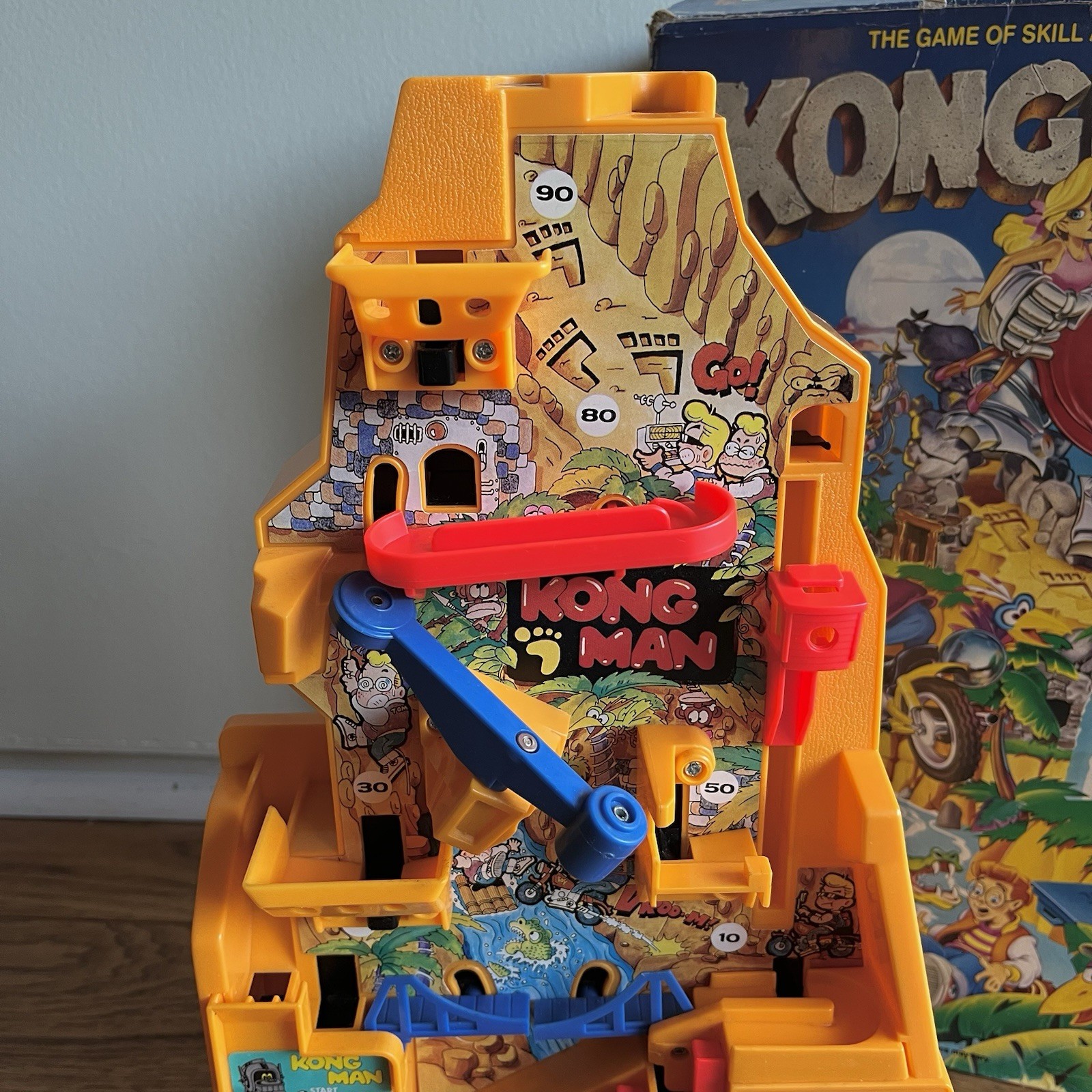 Vintage 1982 Tomy Kongman Game w Box Tested Battery Toy King Kong Marble Maze