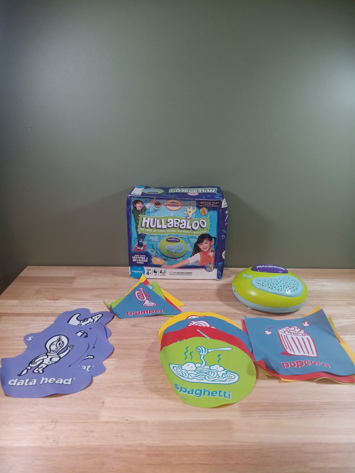 Vintage Cranium Hullabaloo Interactive Game Kids Tested Works Music Active