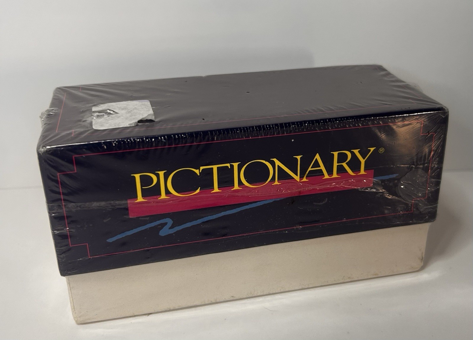 Pictionary Travel Size Card Playing Game. Draw The Picture