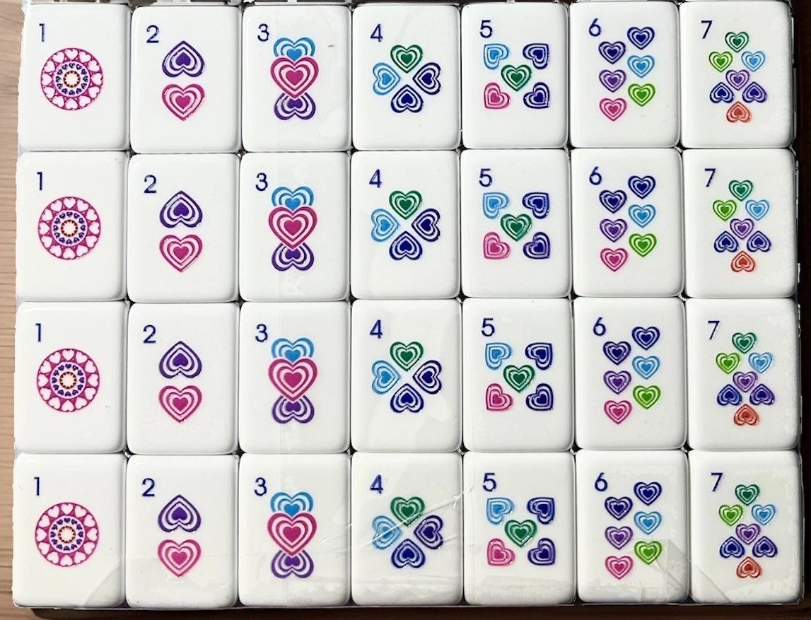 Complete American Mahjong Set Engraved Acrylic Heart Motifs 166 4-Layer Tiles