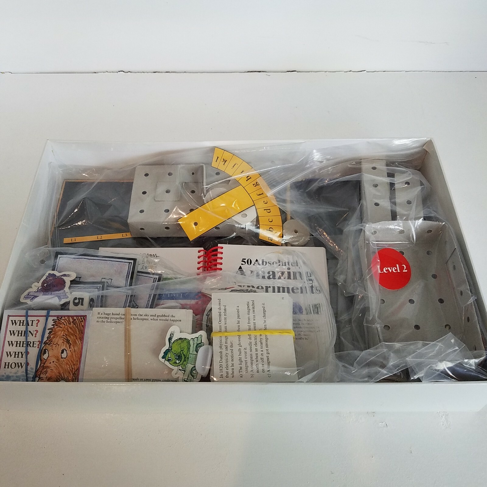 The Way Things Work David Macaulays Mechanical Problem Solving Board Game