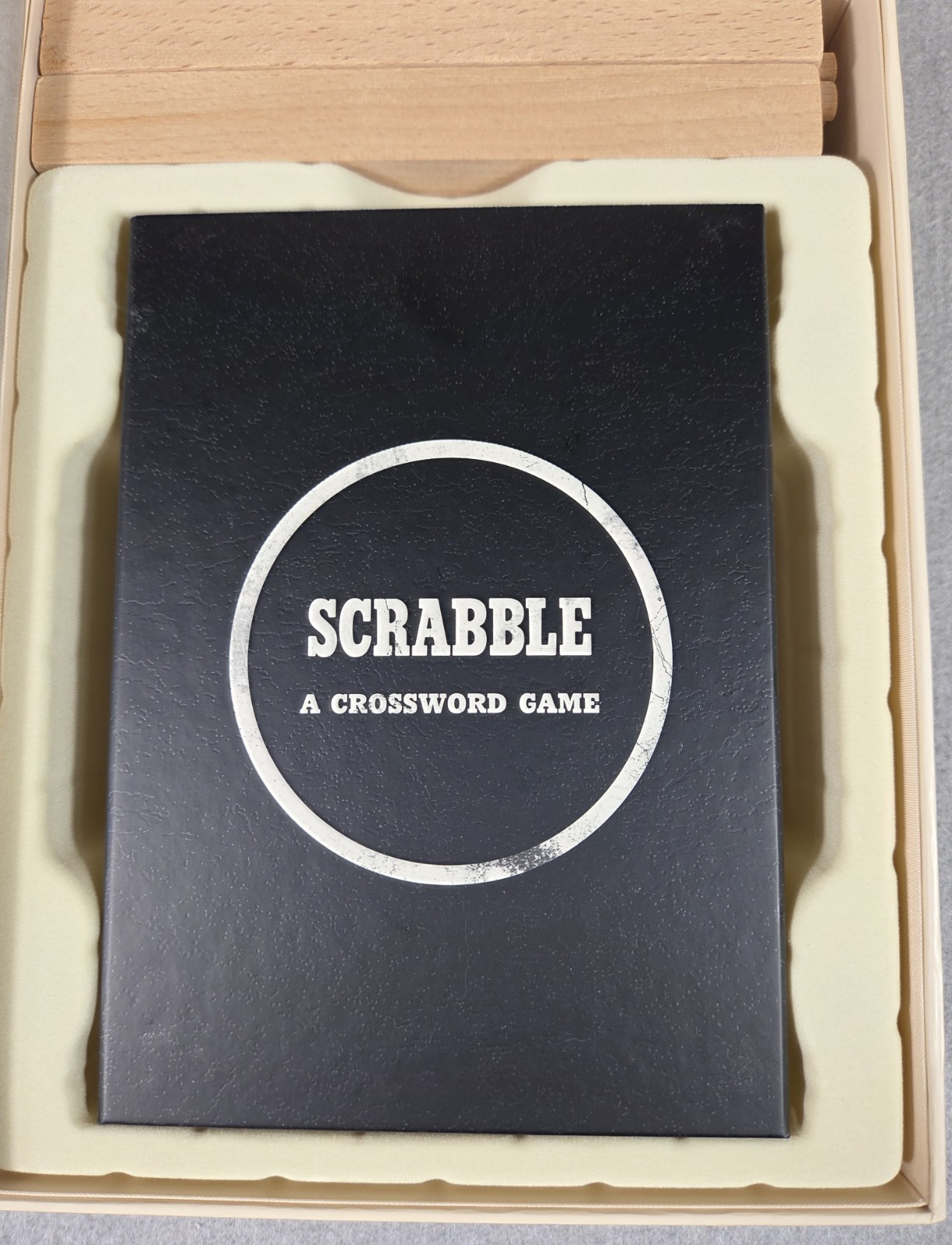 Hasbro Vintage Bookshelf Edition Scrabble Crossword Game 2 To 4 Players Open Box