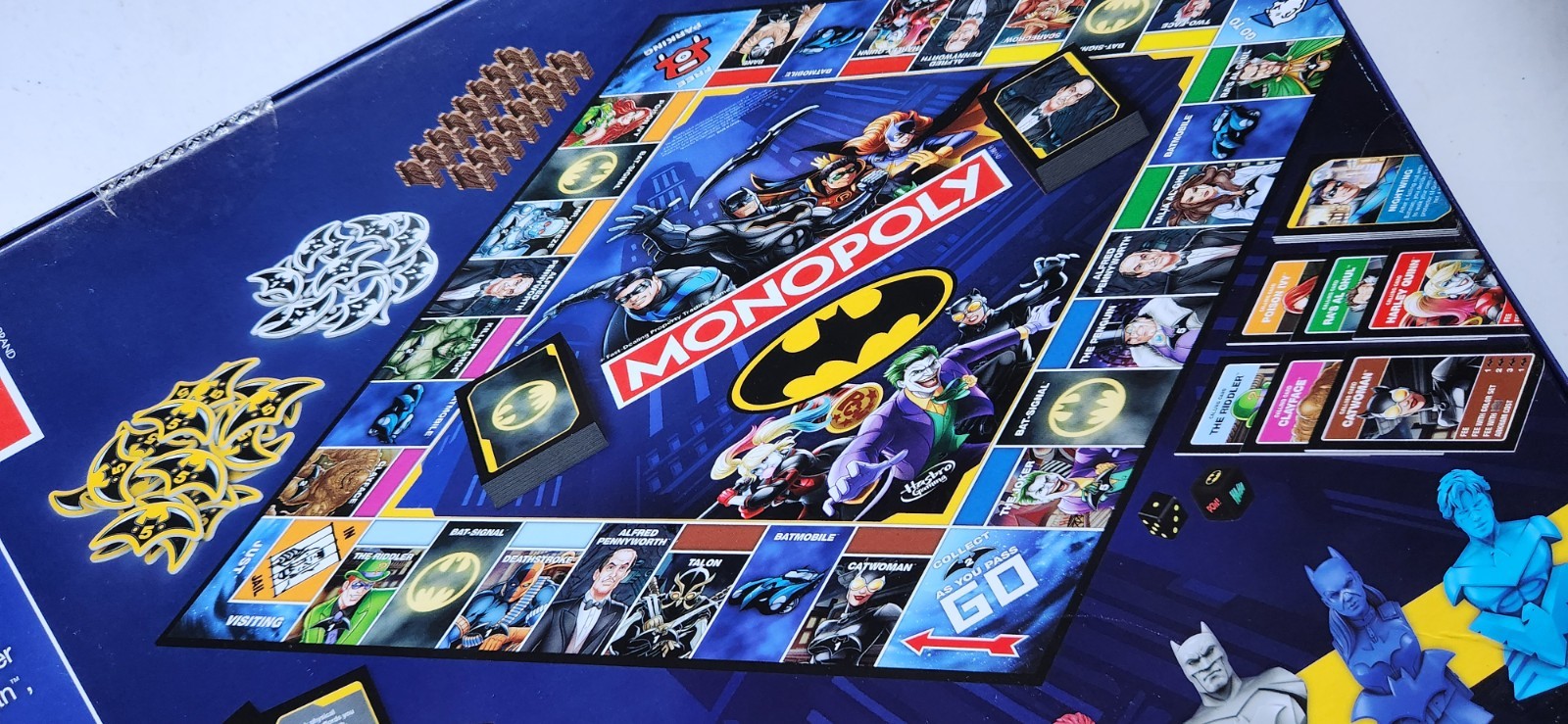 Hasbro Gaming Monopoly Batman Edition Board Game (2024) 2 – 4 Players F9930